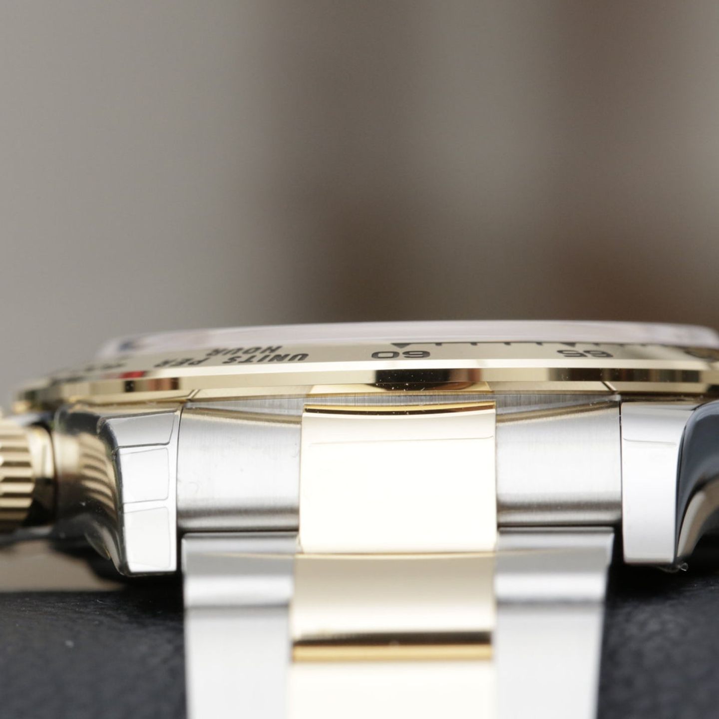 Rolex Daytona 126503 (2023) - Black dial 40 mm Gold/Steel case (6/8)