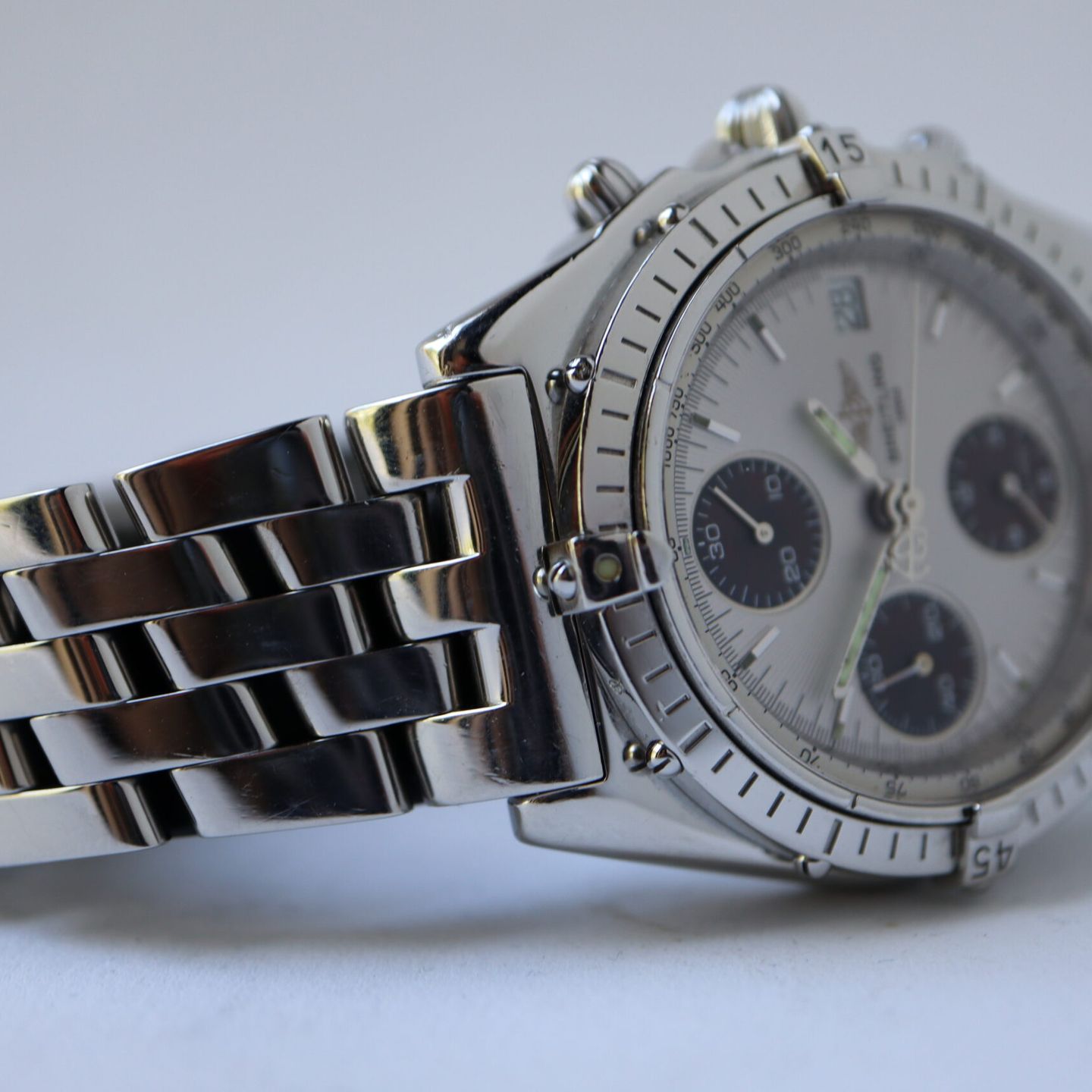 Unknown Unknown E2736536/BB37 - (7/8)