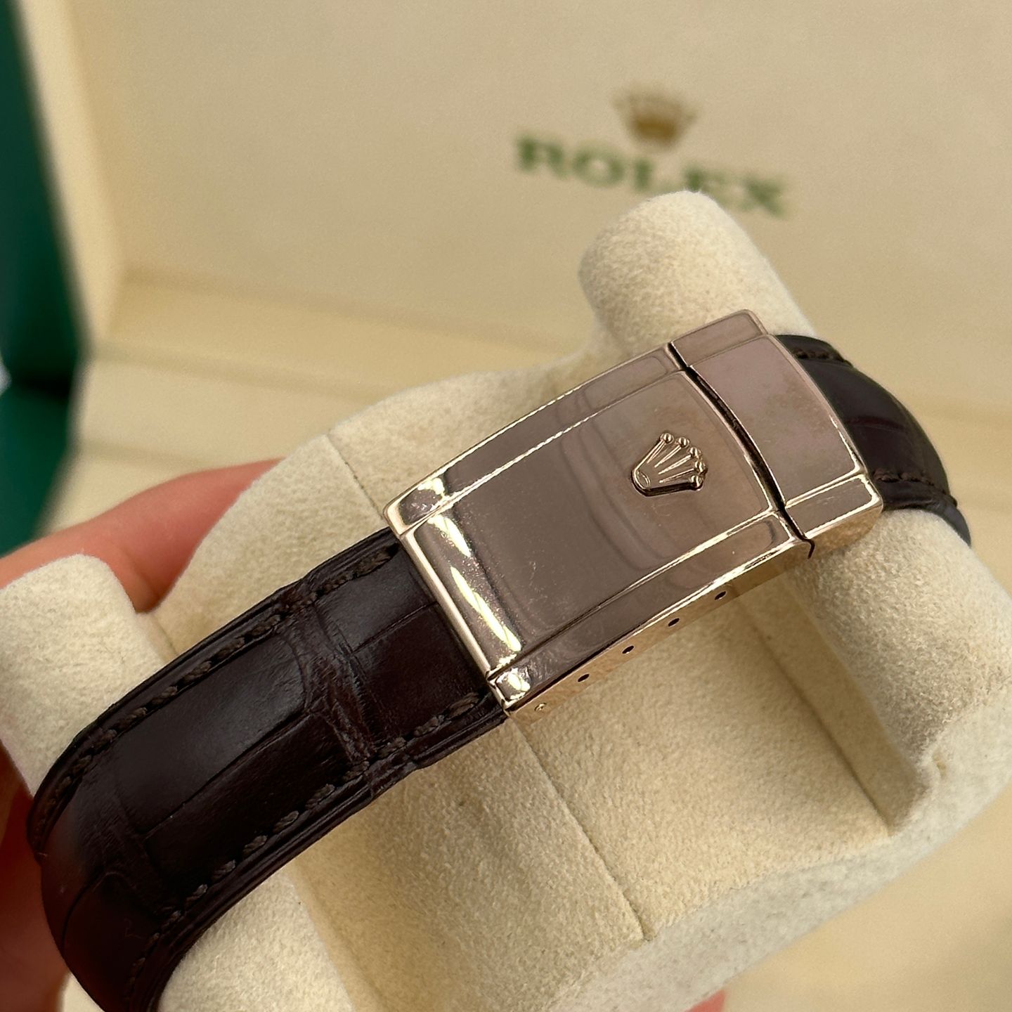 Rolex Sky-Dweller 326135 GREY INDEX (2024) - Grey dial 42 mm Rose Gold case (5/8)