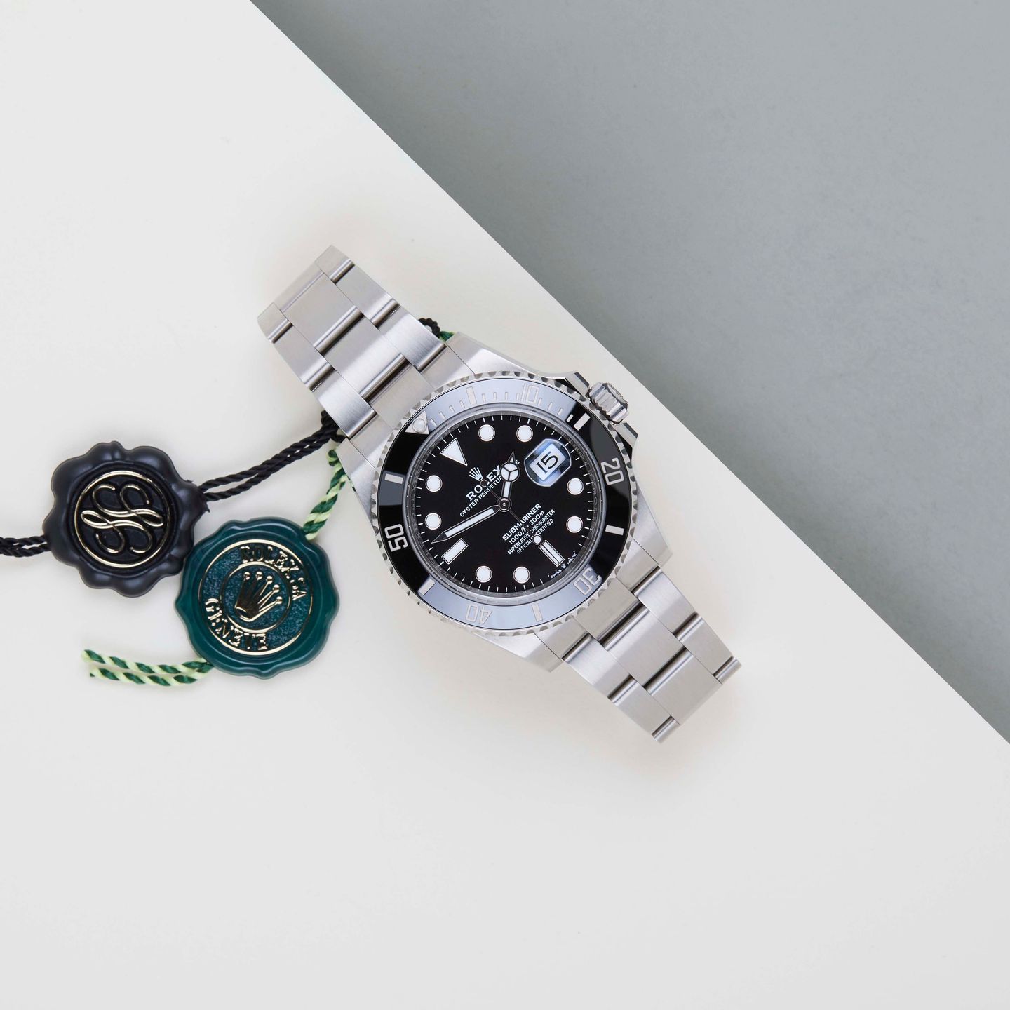 Rolex Submariner Date 126610LN (2025) - Zwart wijzerplaat 41mm Staal (2/8)