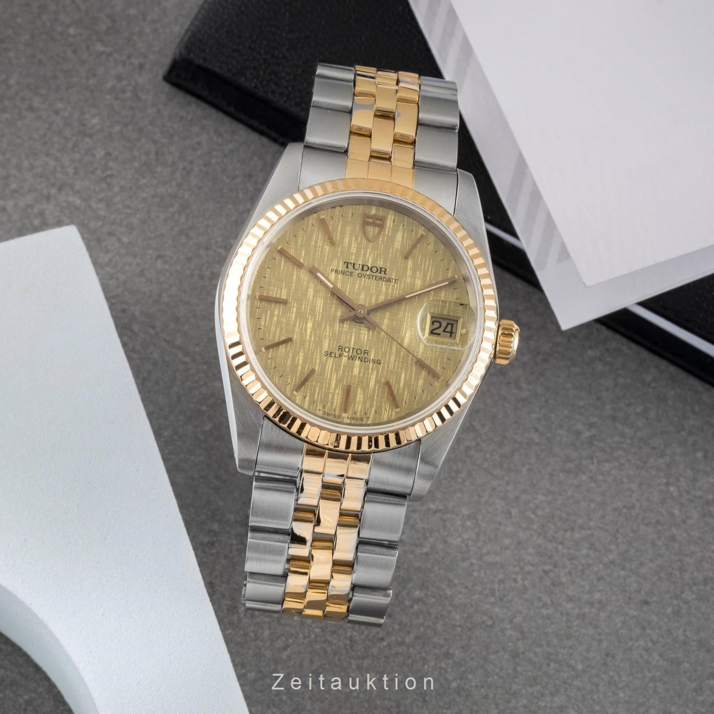 Tudor Prince Date 74033 - (3/8)