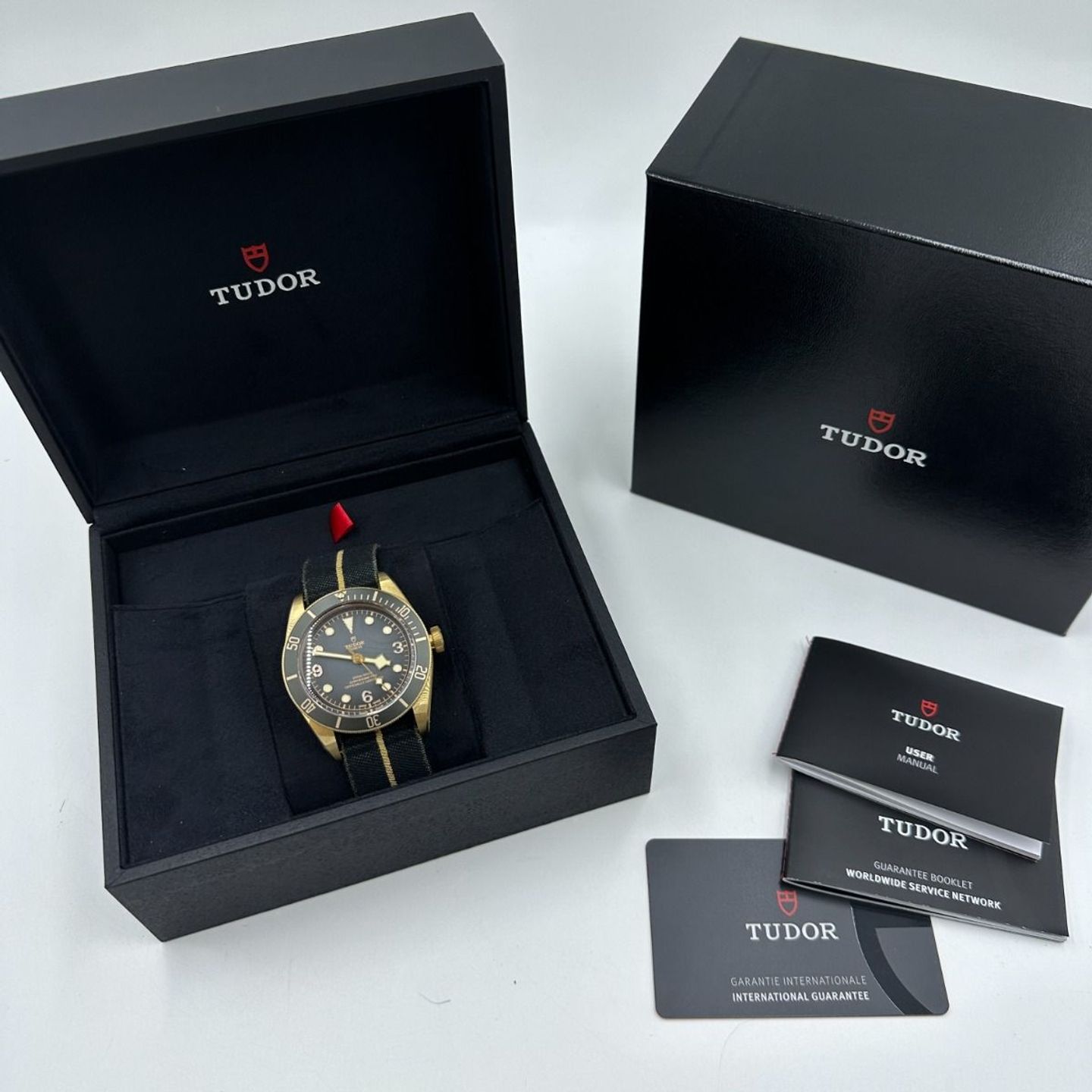 Tudor Black Bay Bronze 79250BA-0002 (2024) - Grijs wijzerplaat 43mm Brons (2/8)