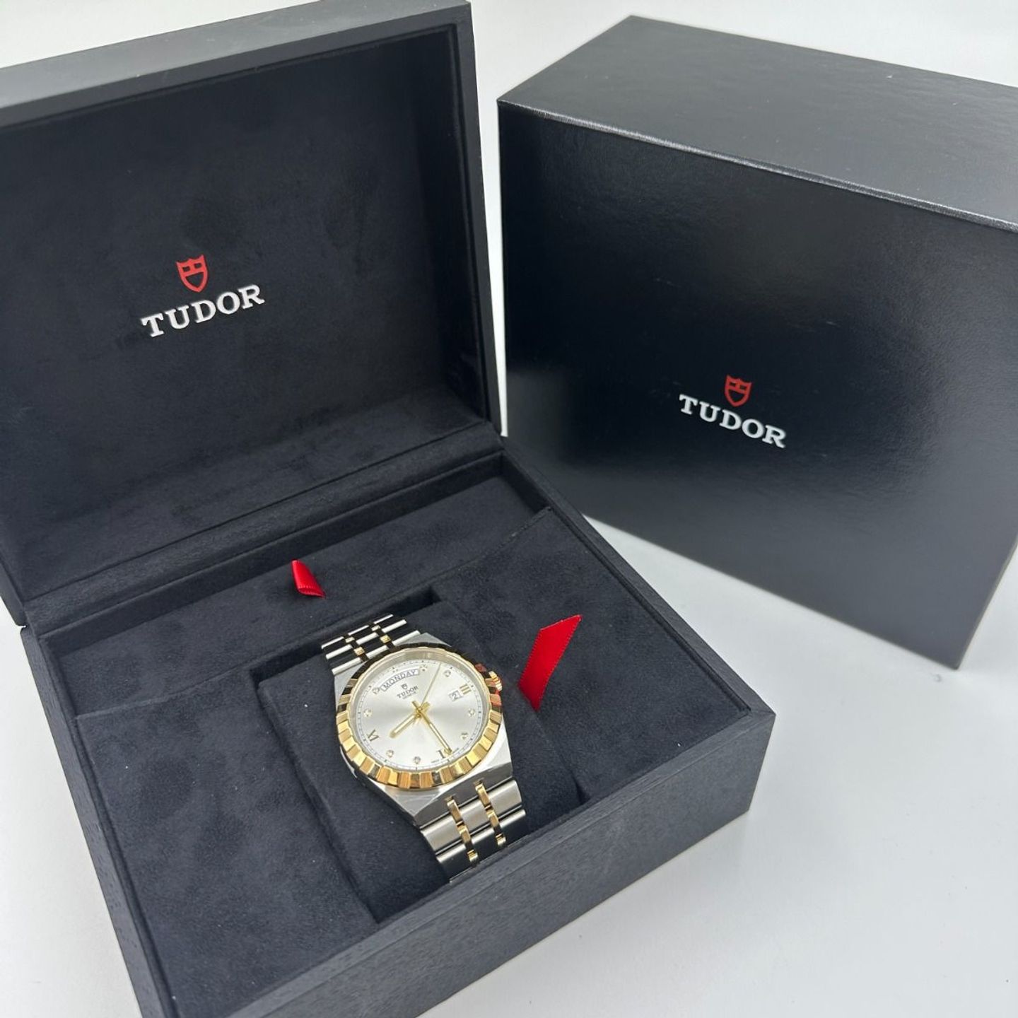 Tudor Royal 28603-0002 (2024) - Zilver wijzerplaat 41mm Staal (3/8)