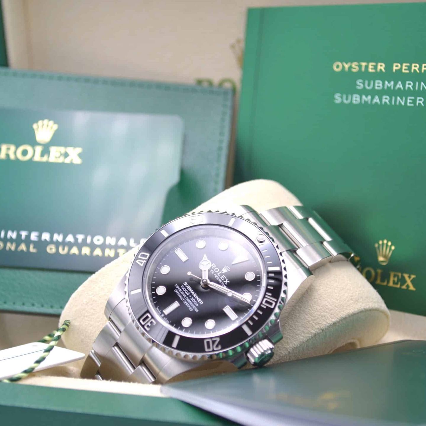 Rolex Submariner No Date 124060 (2024) - Black dial 41 mm Steel case (7/7)