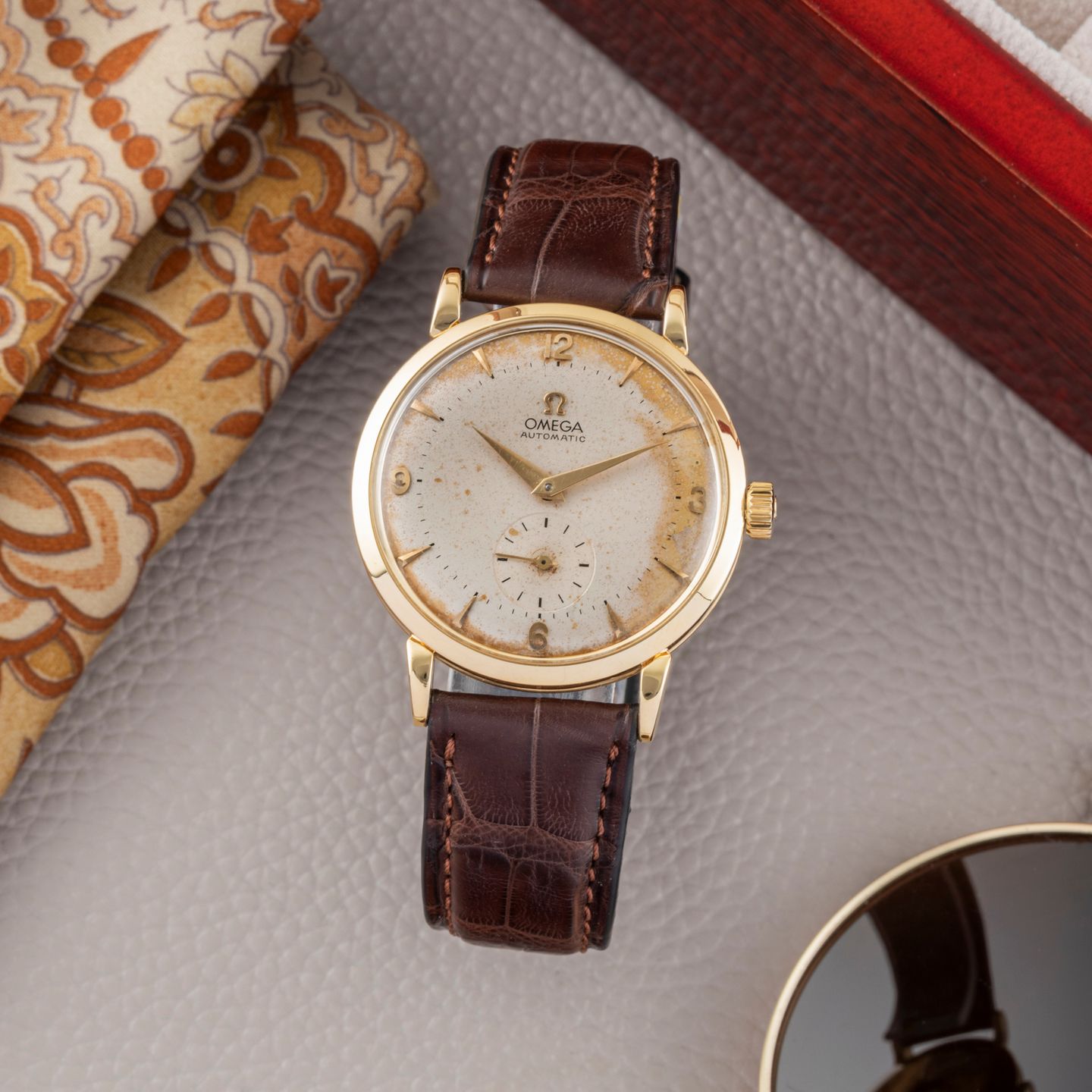 Omega Vintage 2659 (1950) - Champagne wijzerplaat 34mm Geelgoud (1/8)