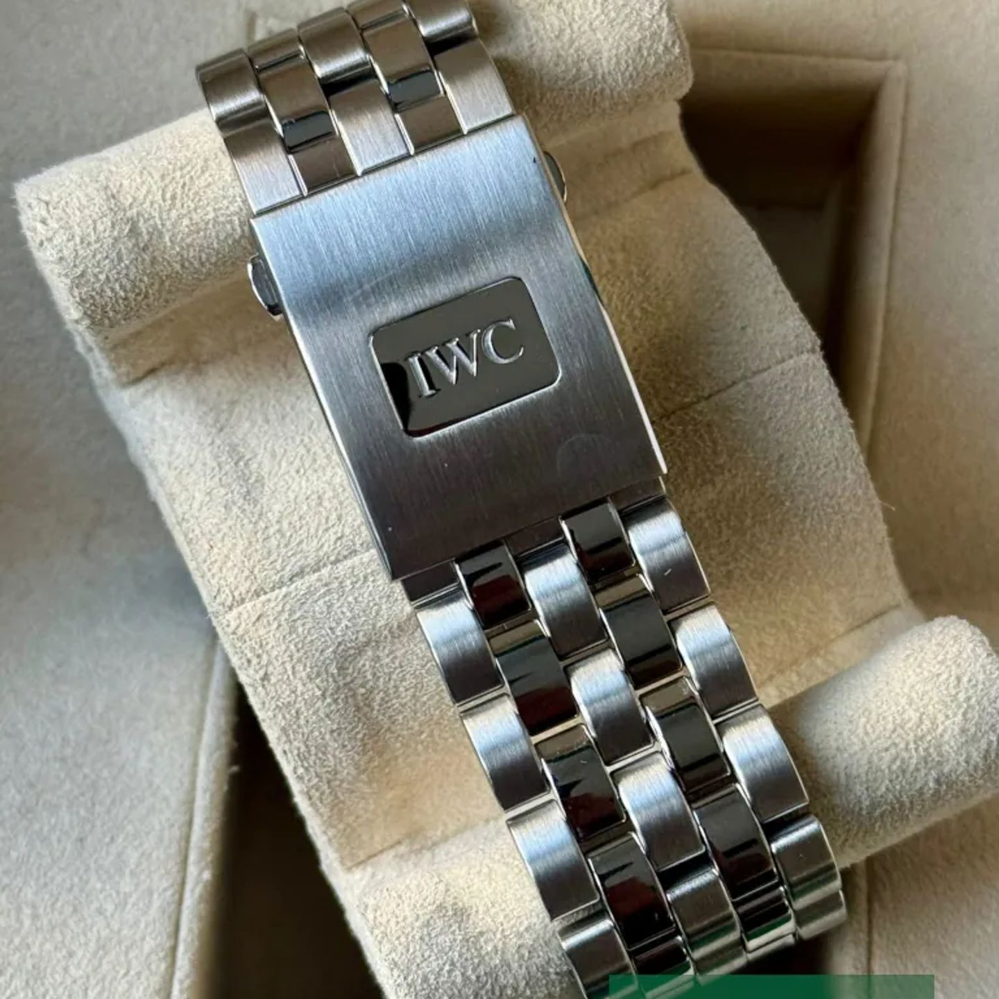 IWC Pilot Mark IW327016 (2019) - Blue dial 40 mm Steel case (6/7)