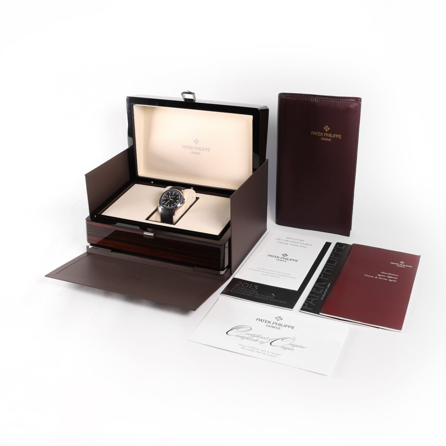 Patek Philippe Aquanaut 5167A-001 (2013) - Black dial 40 mm Steel case (3/3)