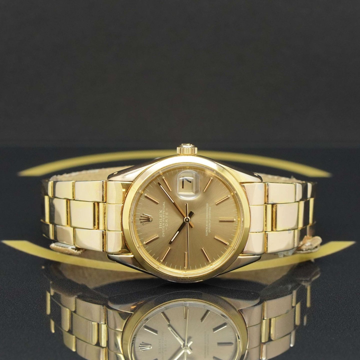 Rolex Oyster Perpetual Date 1550 (1972) - Gold dial 34 mm Steel case (4/7)