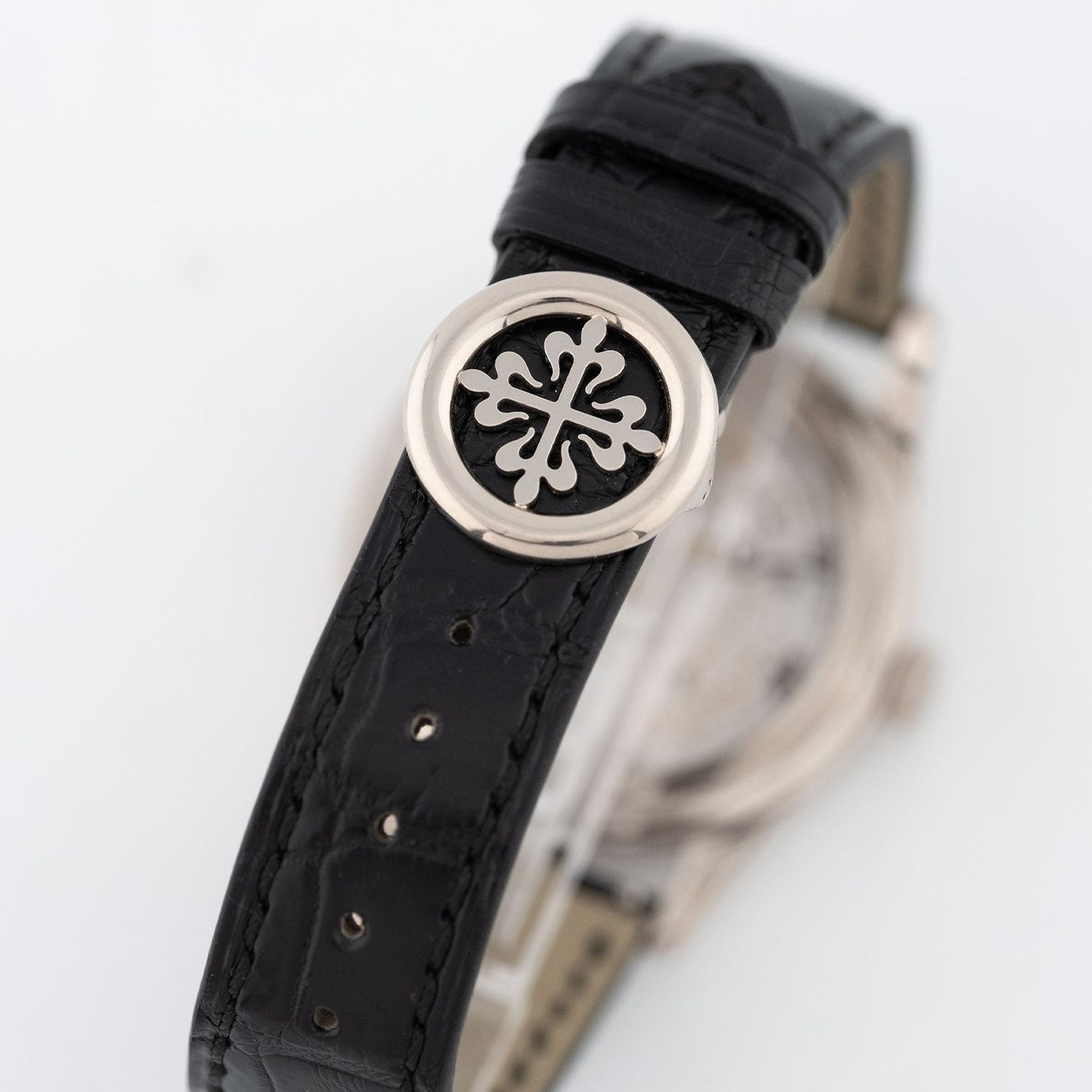 Patek Philippe Calatrava 6000G-010 (Unknown (random serial)) - Grey dial 37 mm White Gold case (3/7)