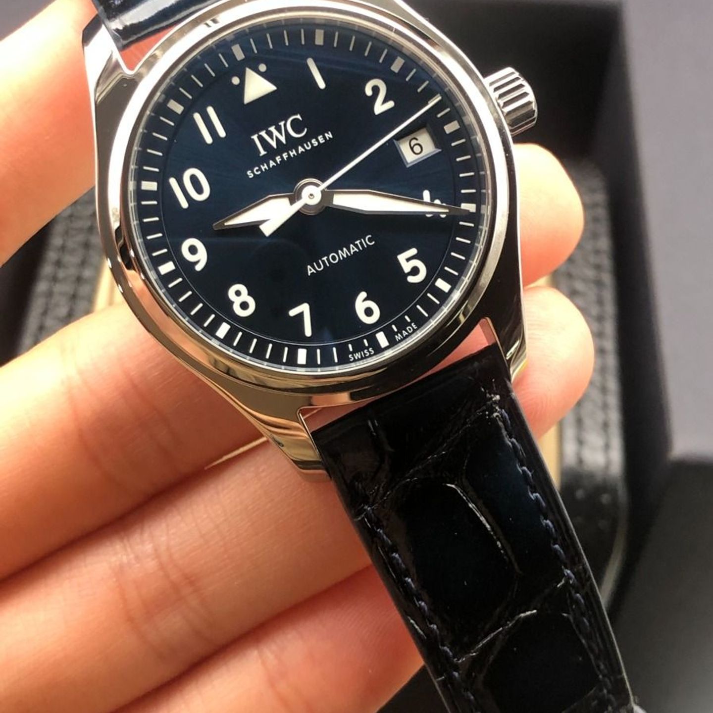 IWC Pilot's Watch Automatic 36 IW324008 (2022) - Blauw wijzerplaat 36mm Staal (5/8)