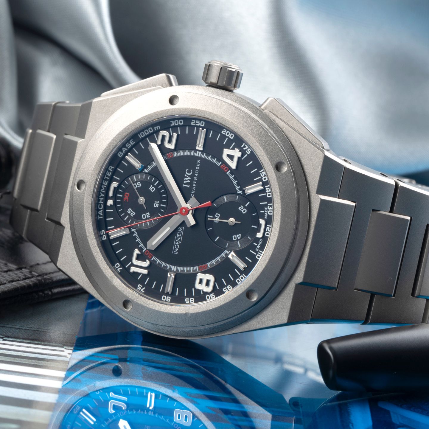 IWC Ingenieur AMG IW372503 (Onbekend (willekeurig serienummer)) - Zwart wijzerplaat 43mm Titanium (2/8)