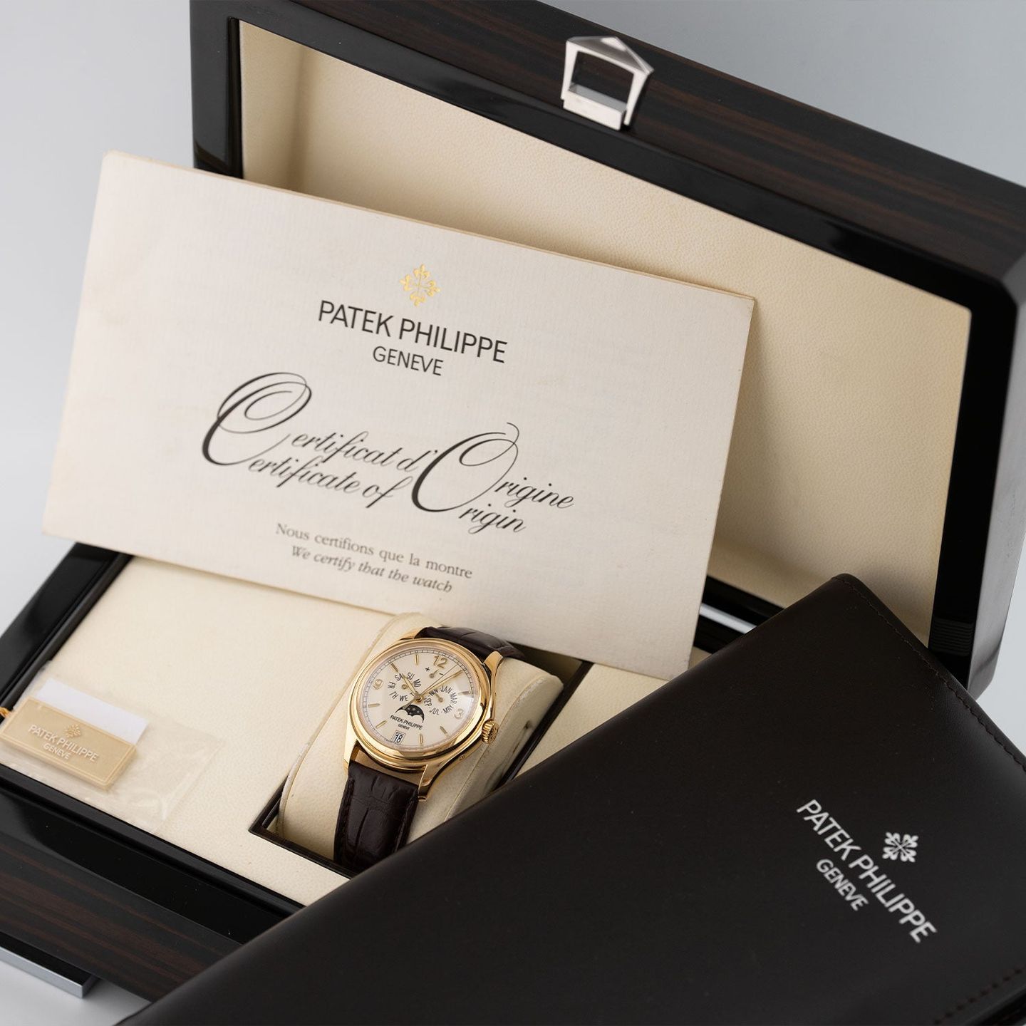 Patek Philippe Annual Calendar 5146J-001 (2013) - Beige dial 39 mm Yellow Gold case (7/7)