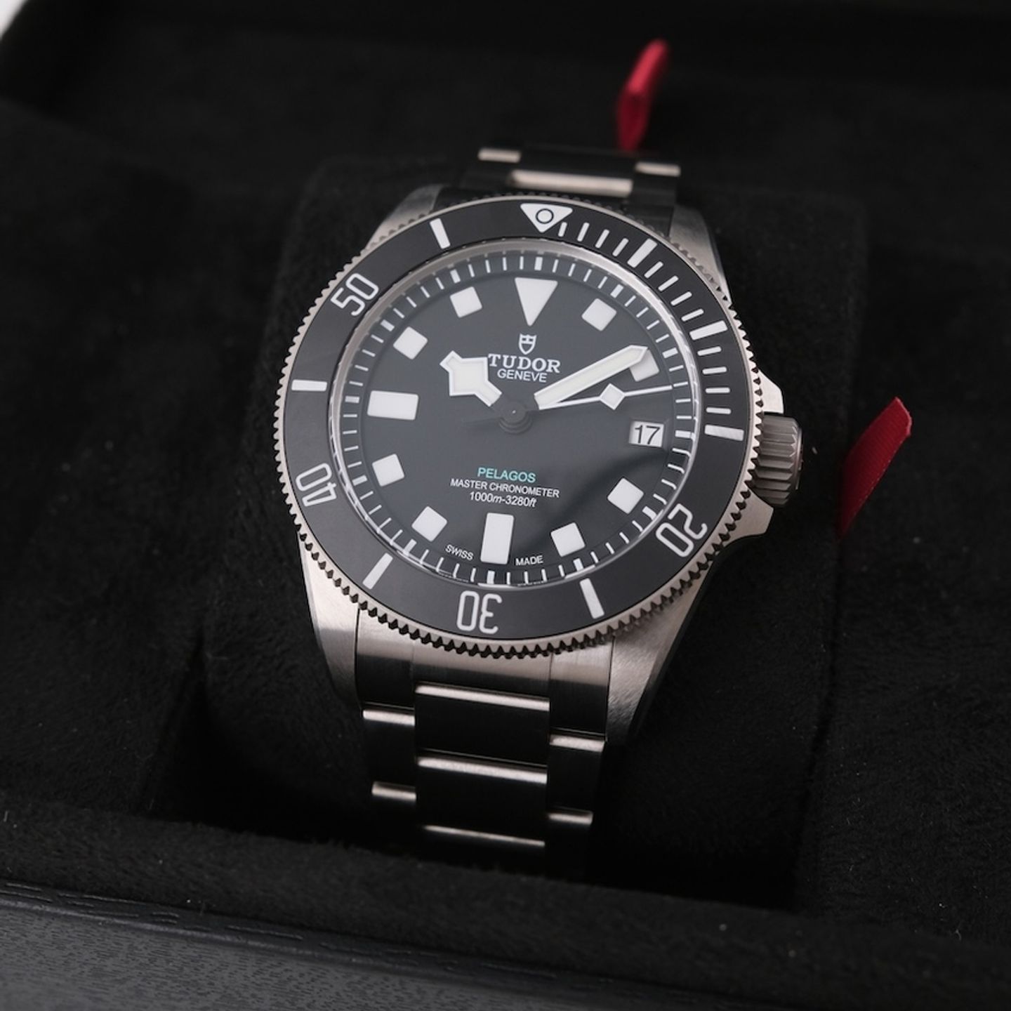 Tudor Pelagos 2543C1A7NU (2025) - Black dial 43 mm Titanium case (2/8)