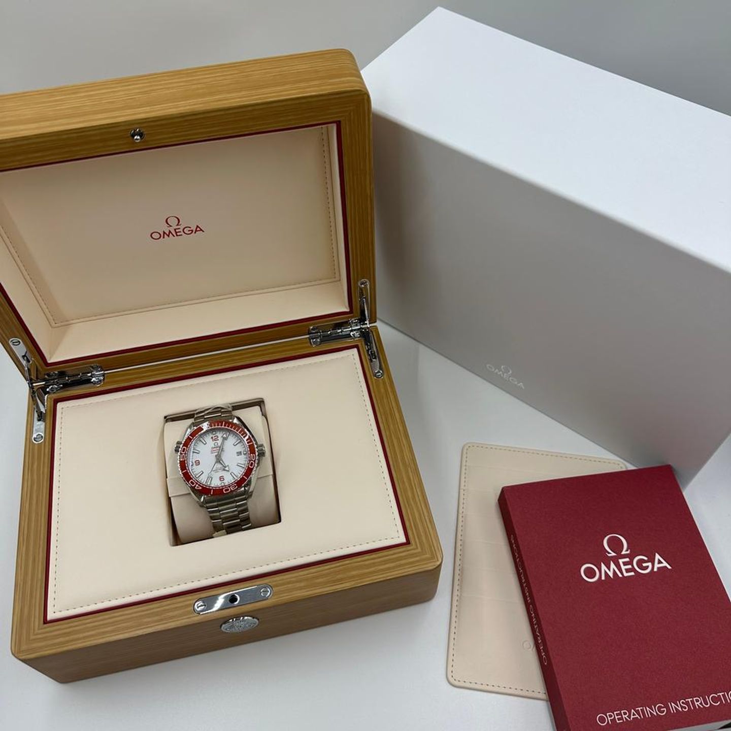 Omega Seamaster Planet Ocean 215.30.44.21.04.001 - (2/10)
