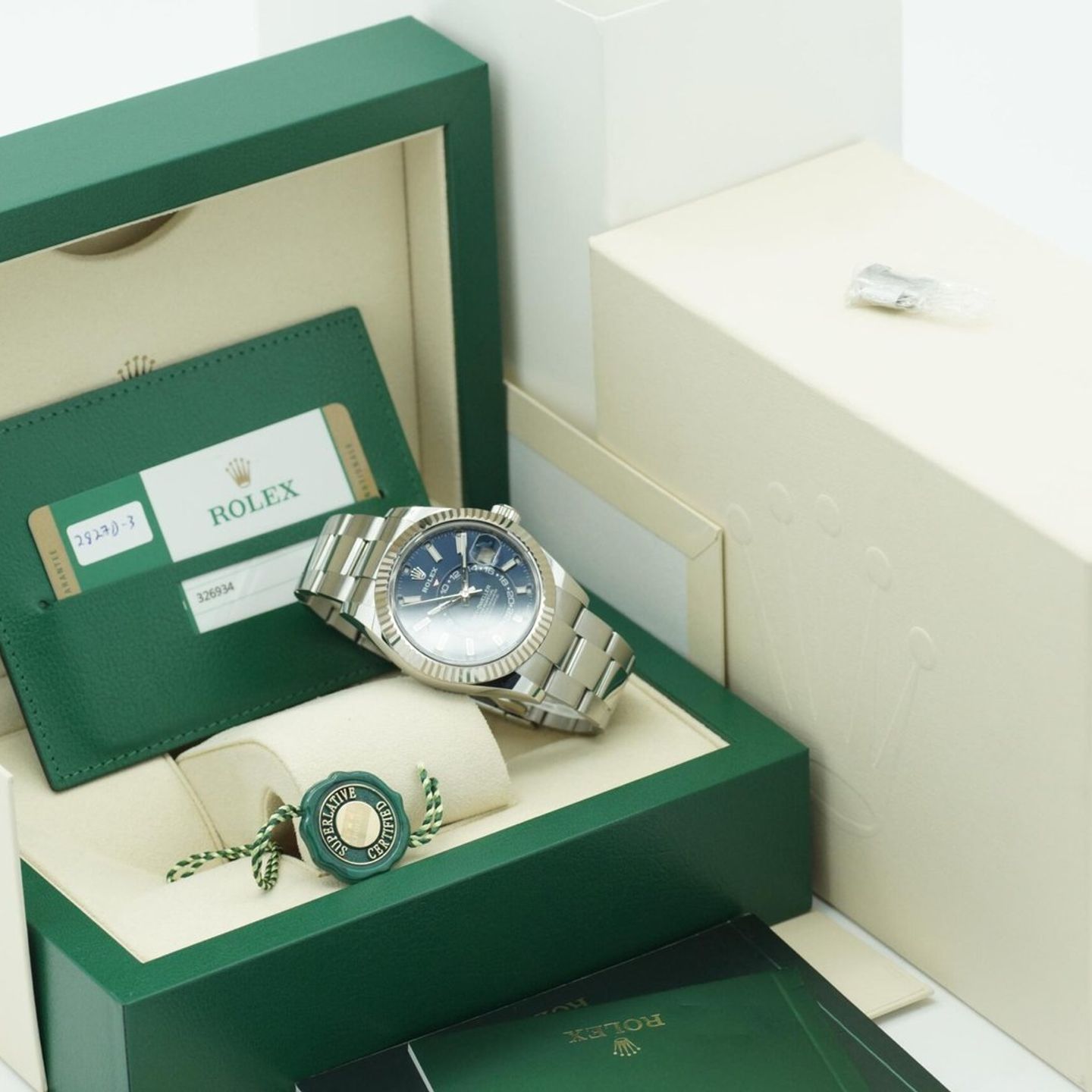 Rolex Sky-Dweller 326934 (2018) - Blue dial 42 mm Steel case (2/8)