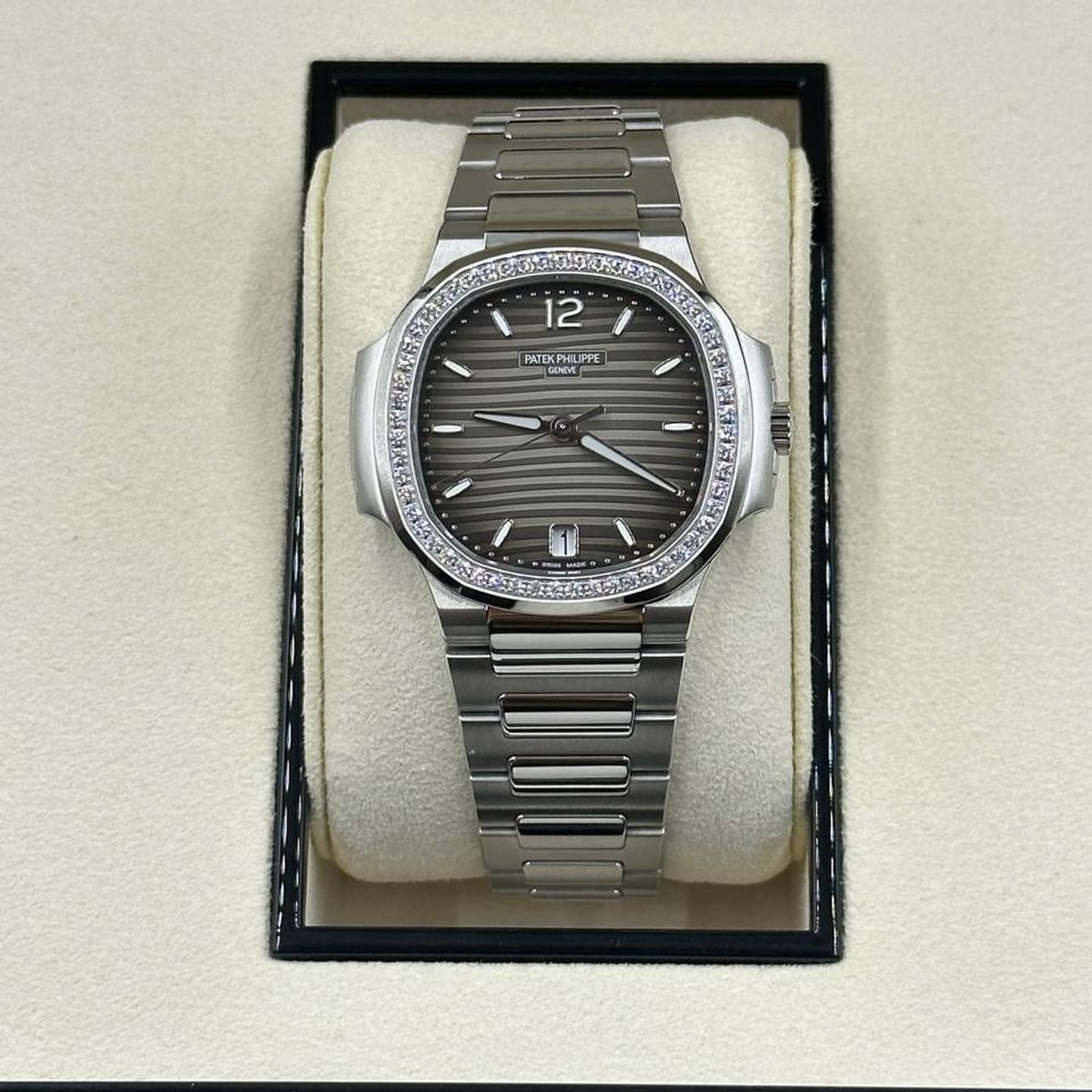 Patek Philippe Nautilus 7118/1200A-011 - (4/10)