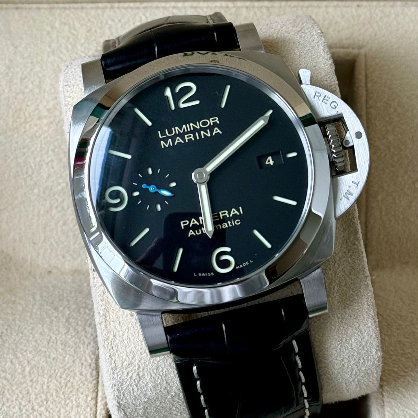 Panerai Luminor Marina 1950 3 Days Automatic PAM01312 (2025) - Black dial 44 mm Steel case (1/2)