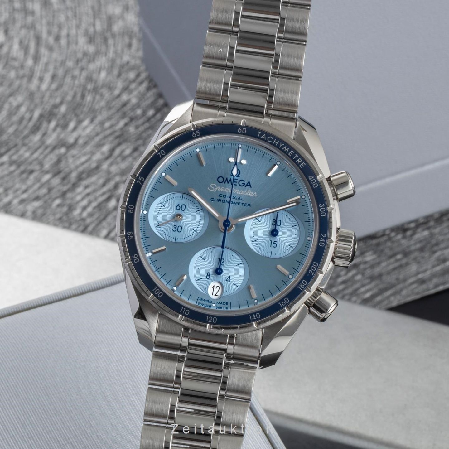 Omega Speedmaster 324.30.38.50.03.001 - (1/8)