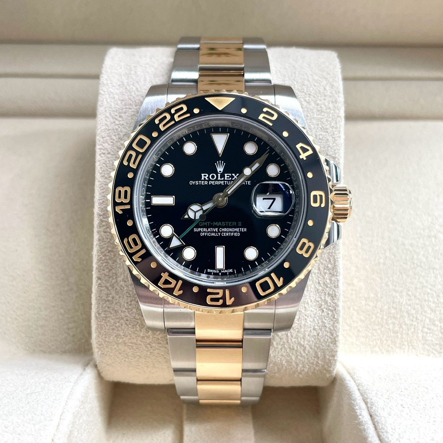 Rolex GMT-Master II 116713LN (2017) - Zwart wijzerplaat 40mm Goud/Staal (1/7)