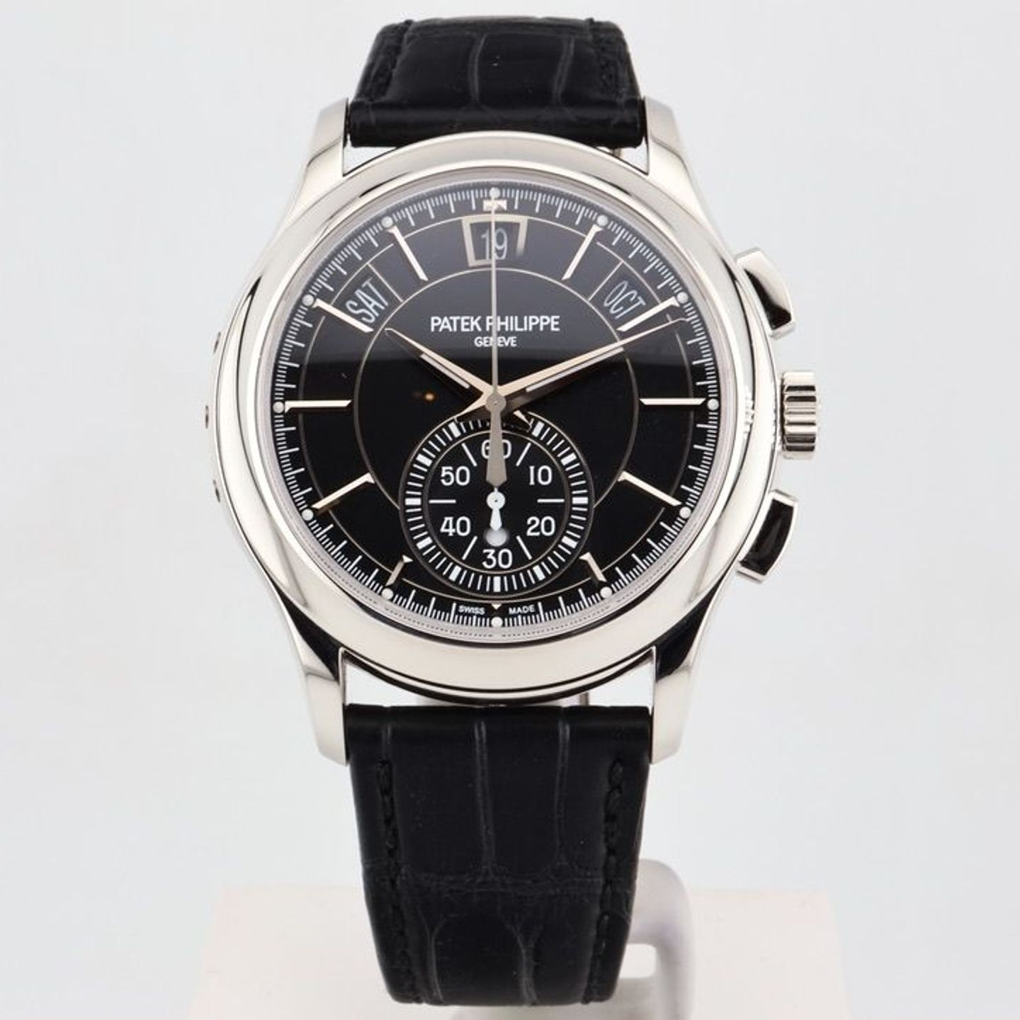 Patek Philippe Annual Calendar Chronograph 5905P-010 (2018) - Black dial 42 mm Platinum case (2/6)