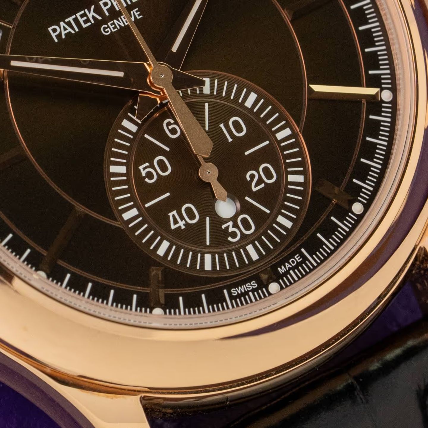 Patek Philippe Annual Calendar Chronograph 5905R-001 (2023) - Brown dial 42 mm Rose Gold case (2/4)