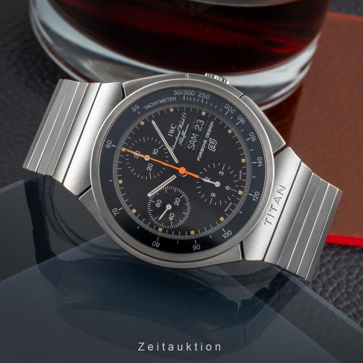 IWC Porsche Design IW3702 - (2/8)
