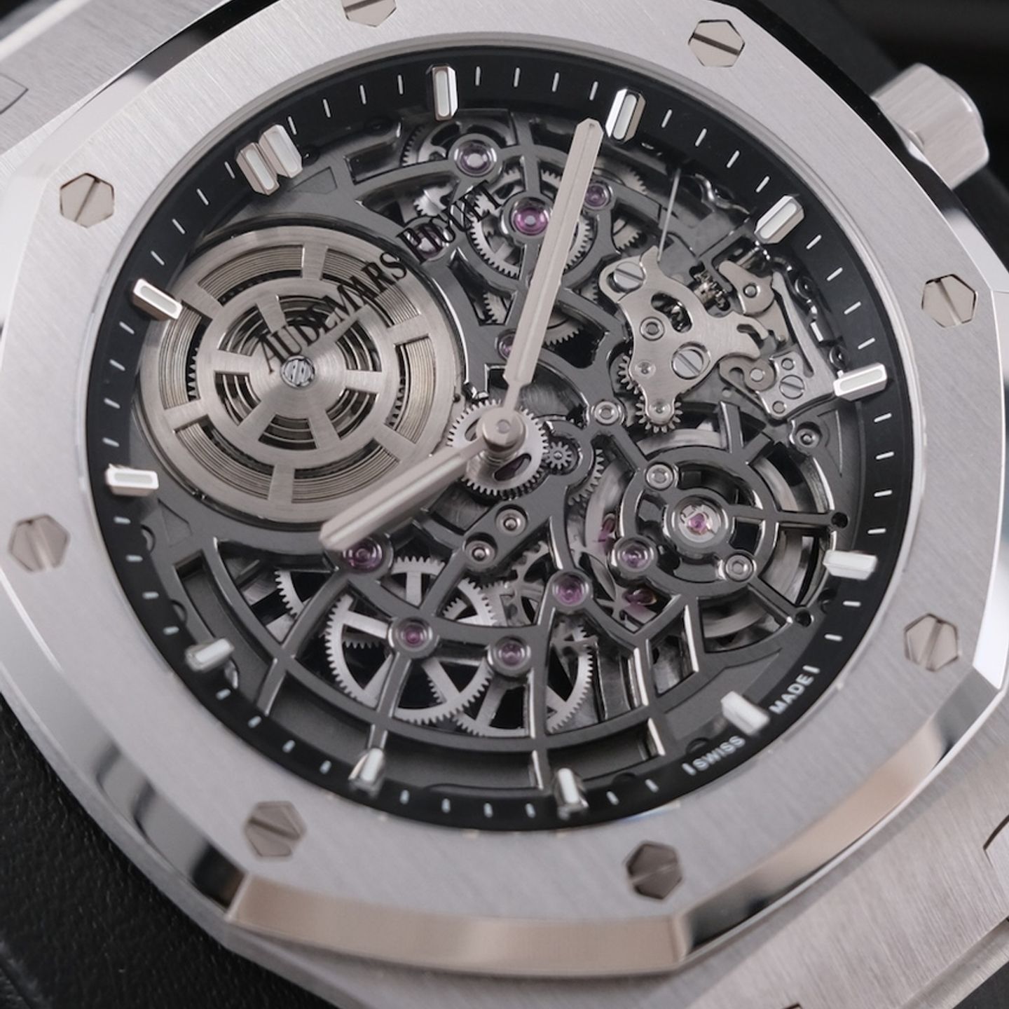 Audemars Piguet Royal Oak Jumbo 16204BC.OO.1240BC.01 (2025) - Transparant wijzerplaat 39mm Witgoud (5/8)