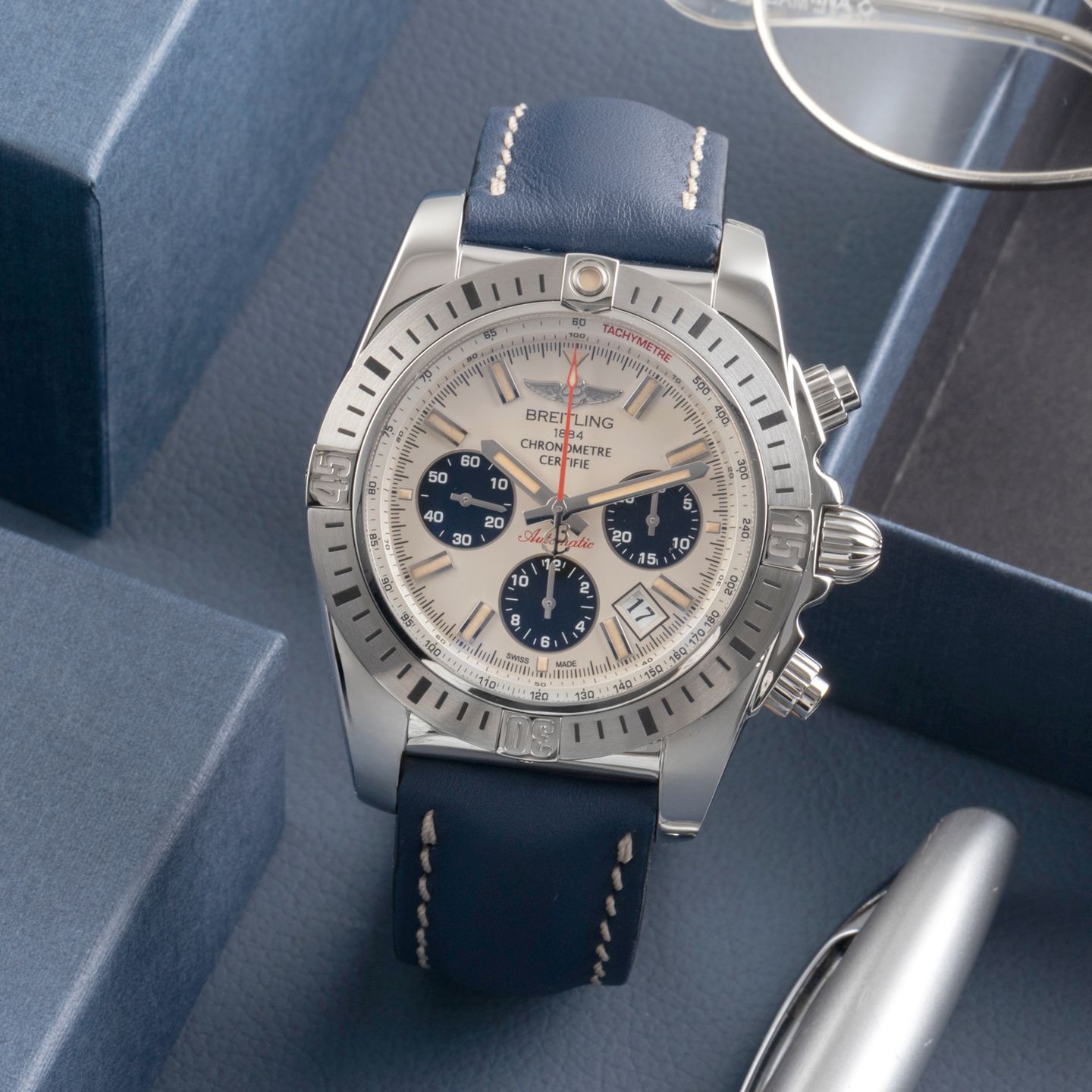 Breitling Chronomat 44 Airborne AB01154G/G786 (Unknown (random serial)) - Silver dial 44 mm Steel case (1/8)