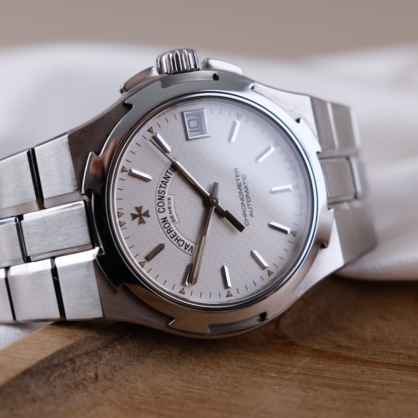 Vacheron Constantin Overseas 42050 - (3/8)