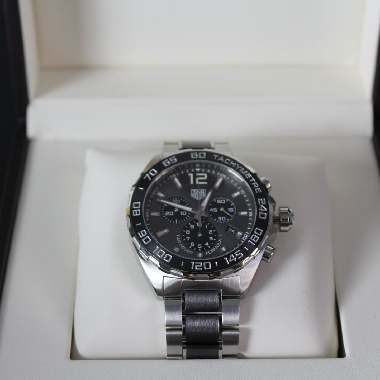 TAG Heuer Formula 1 Quartz CAZ1011.BA0843 (2024) - Grey dial 43 mm Steel case (1/1)