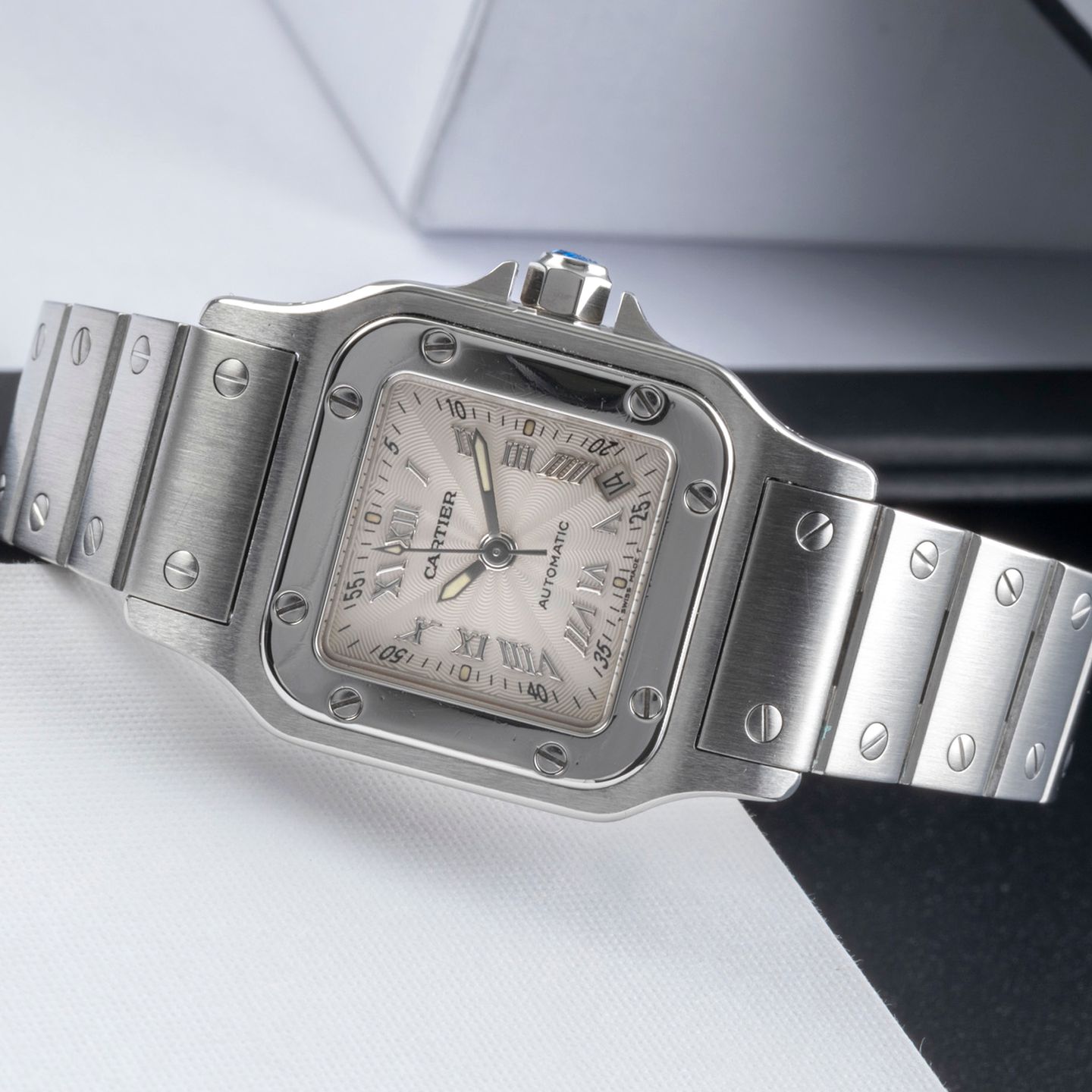 Cartier Santos Galbée W20044D6 (2000) - Silver dial 24 mm Steel case (2/8)