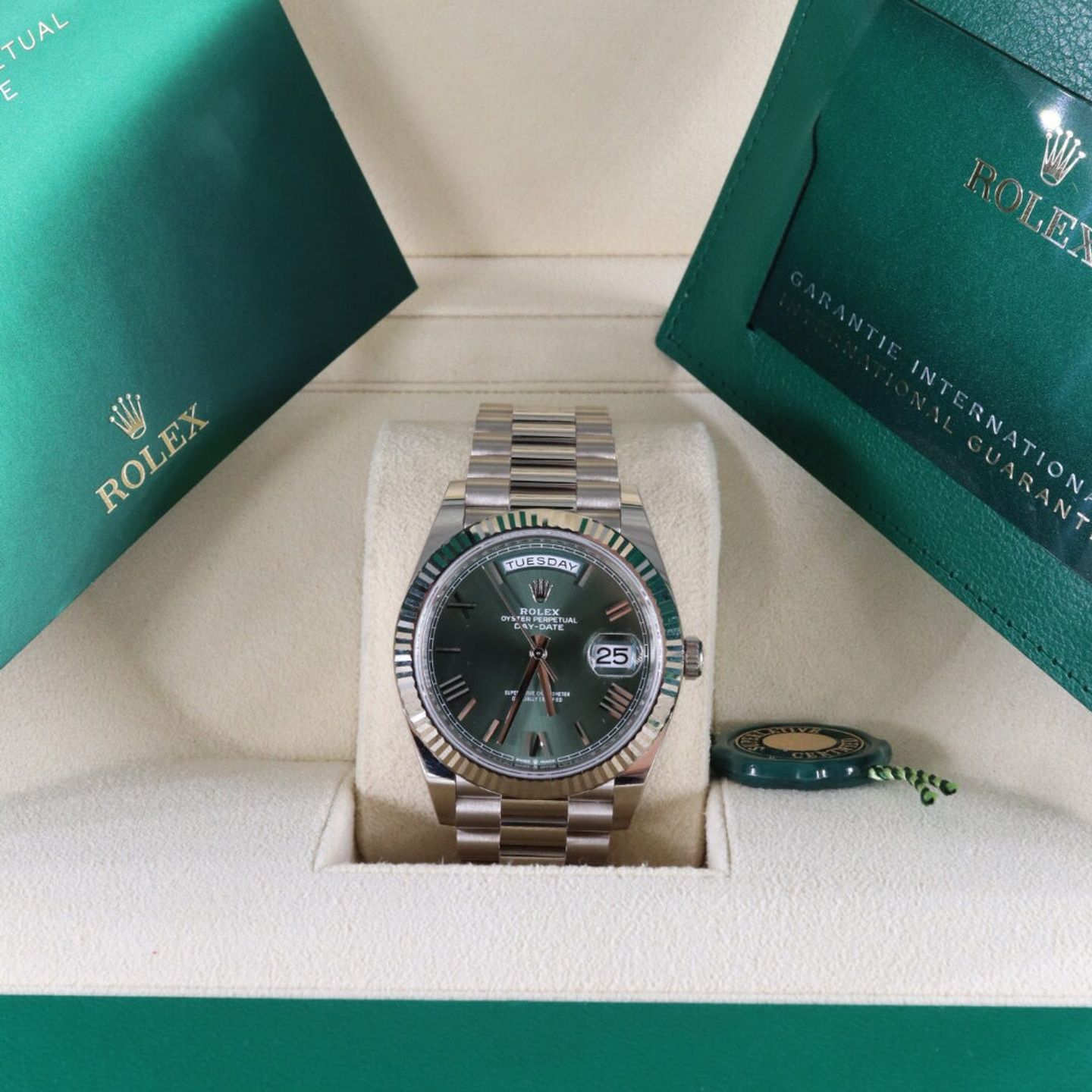 Rolex Day-Date 40 228239 (2021) - Green dial 40 mm White Gold case (7/8)