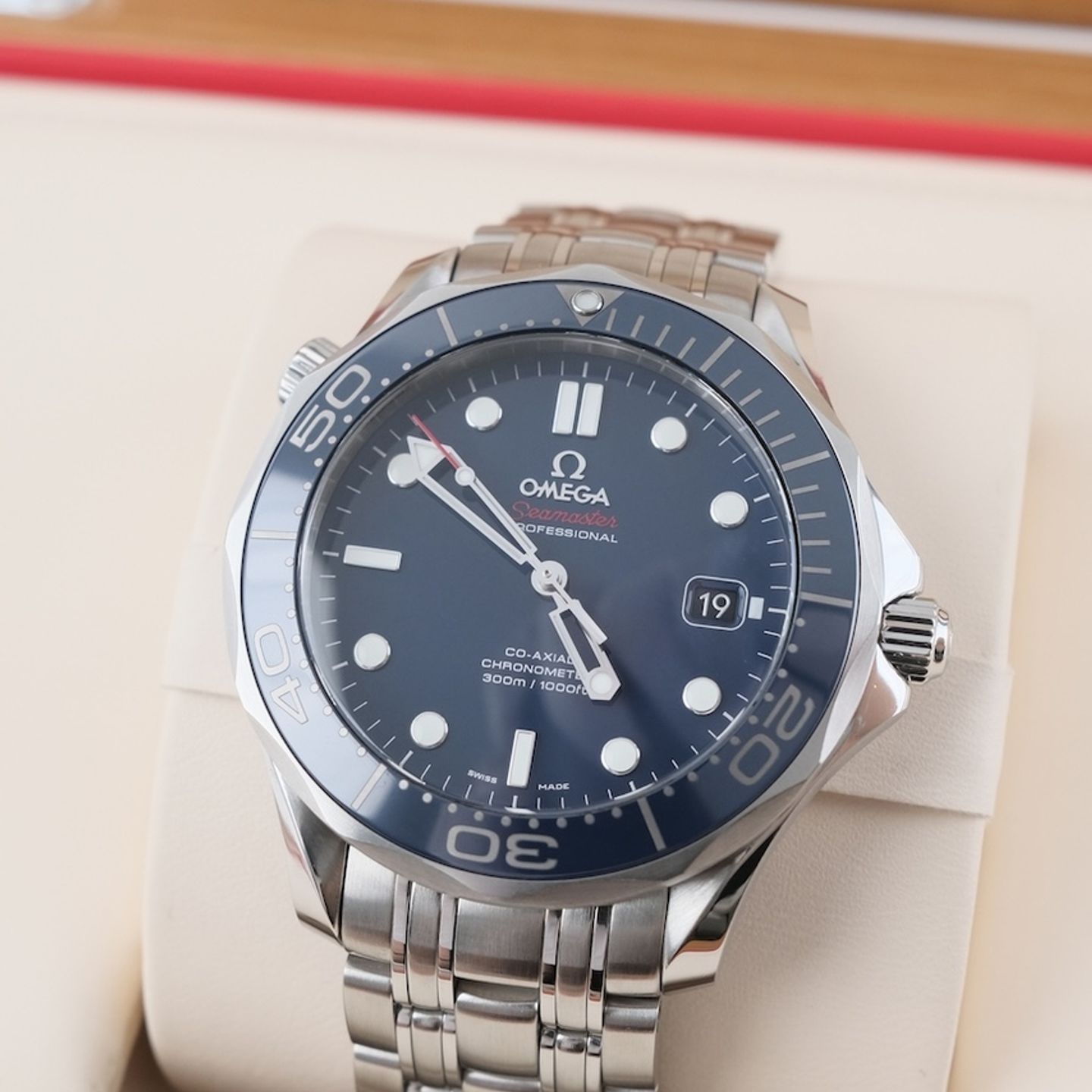 Omega Seamaster Diver 300 M 212.30.41.20.03.001 (2018) - Blauw wijzerplaat 41mm Staal (2/8)