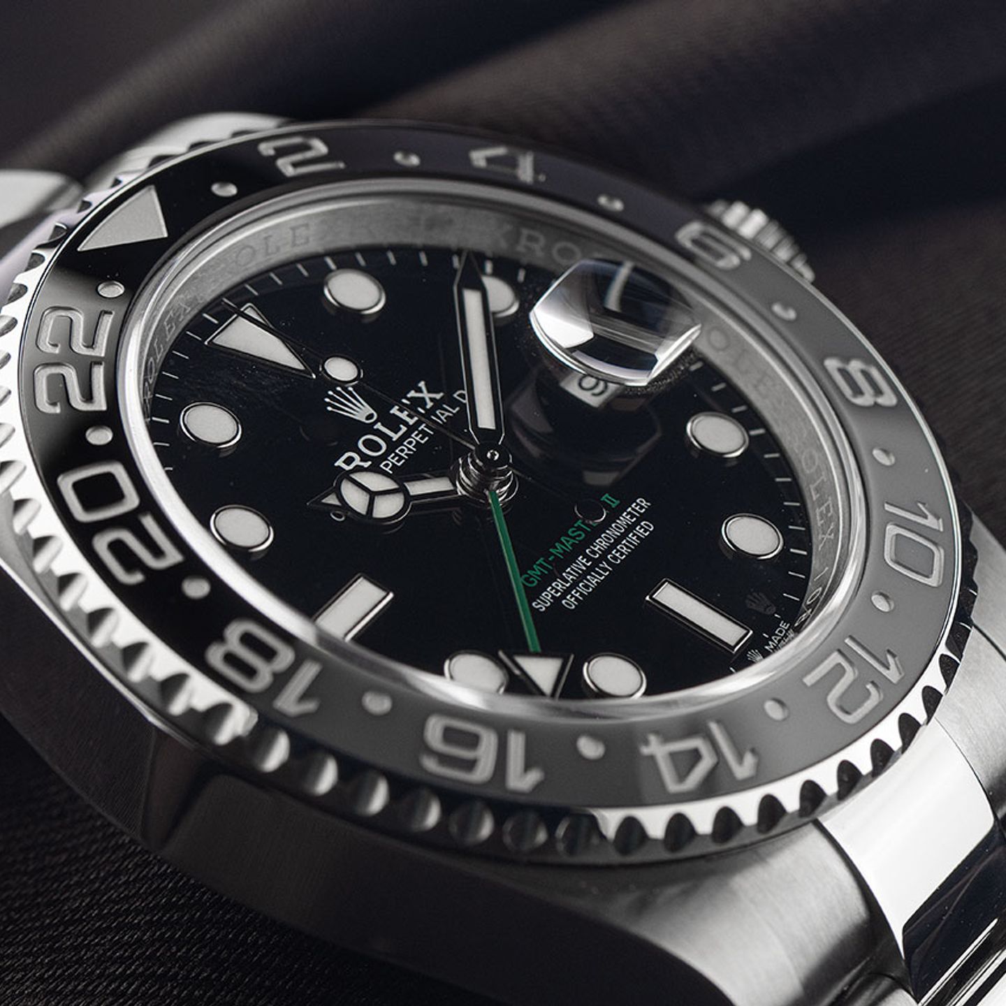 Rolex GMT-Master II 126710GRNR (2025) - Black dial 40 mm Steel case (3/7)