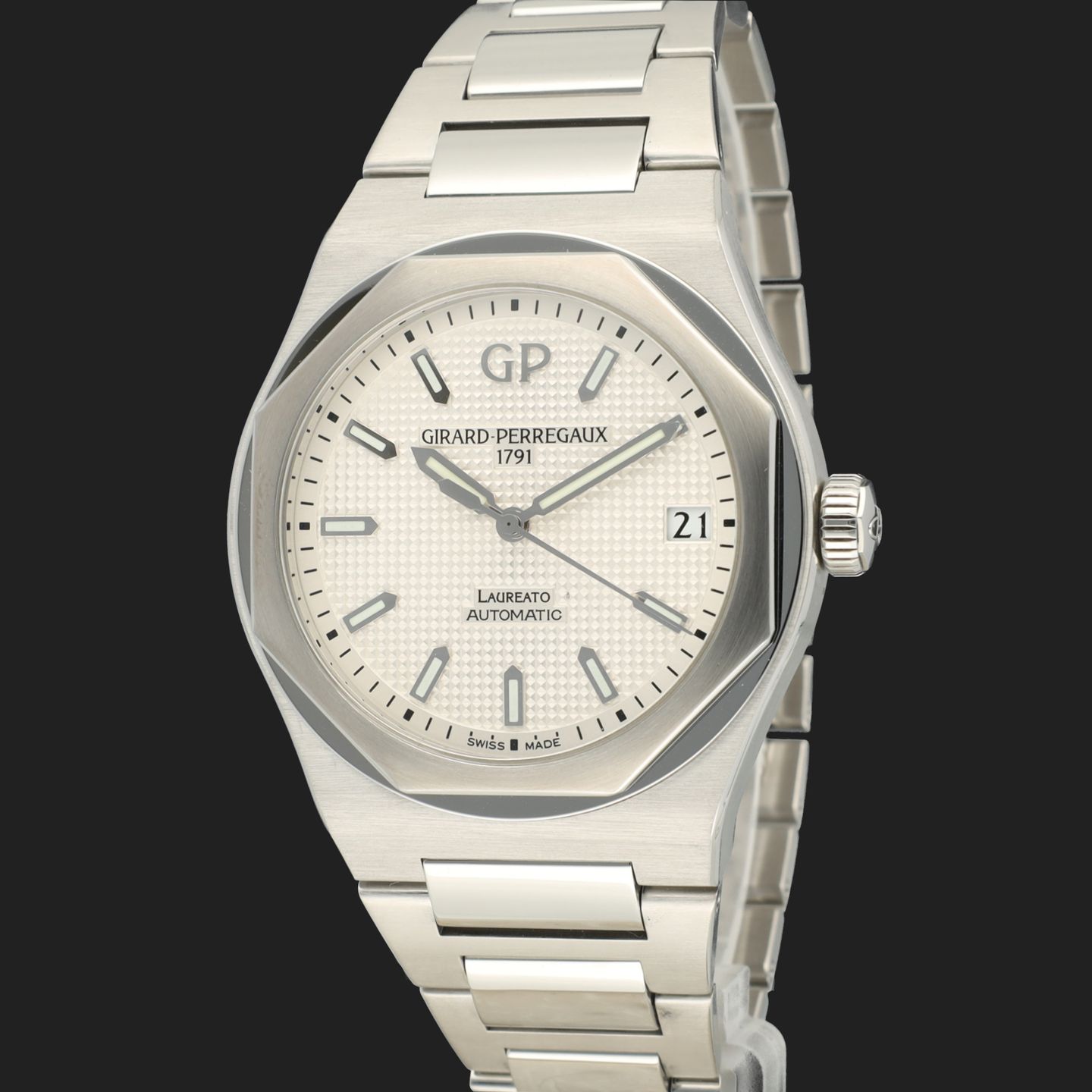 Girard-Perregaux Laureato 81010-11-131-11A - (1/8)