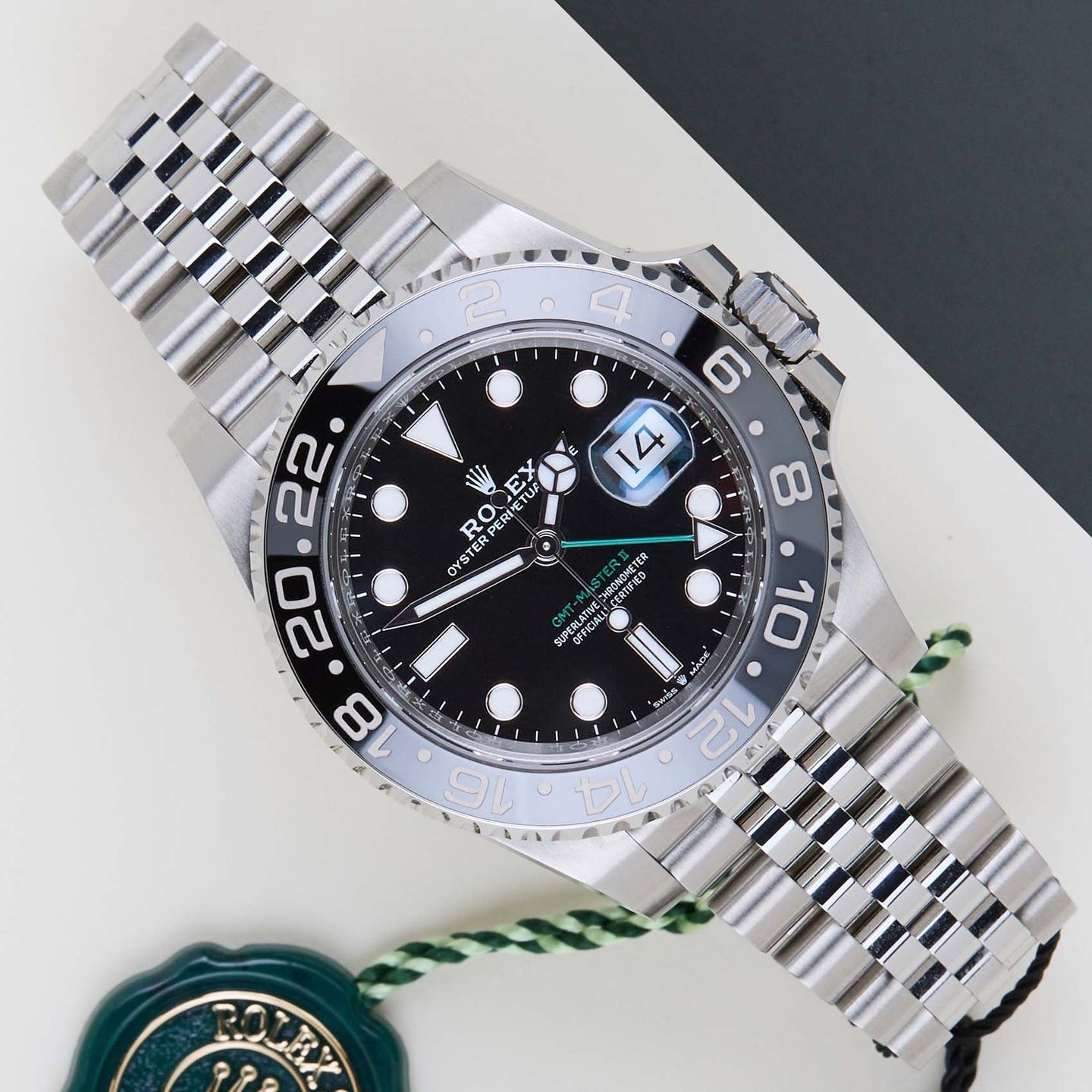 Rolex GMT-Master II 126710GRNR (2025) - Black dial 40 mm Steel case (1/8)