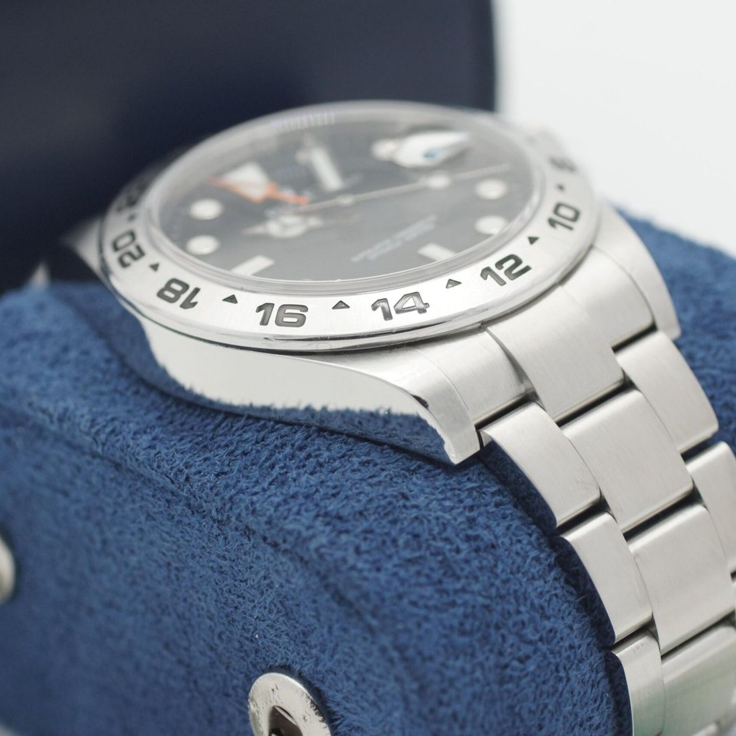 Rolex Explorer II 216570 (2015) - 42 mm Steel case (7/8)