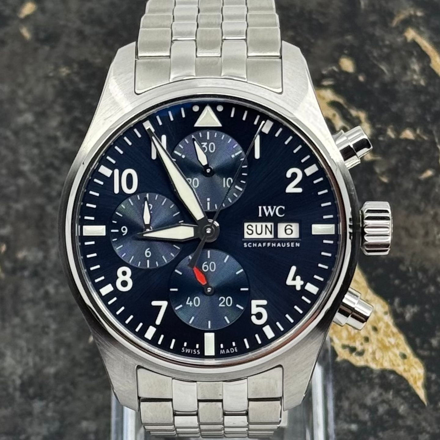 IWC Pilot Chronograph IW388102 - (2/8)