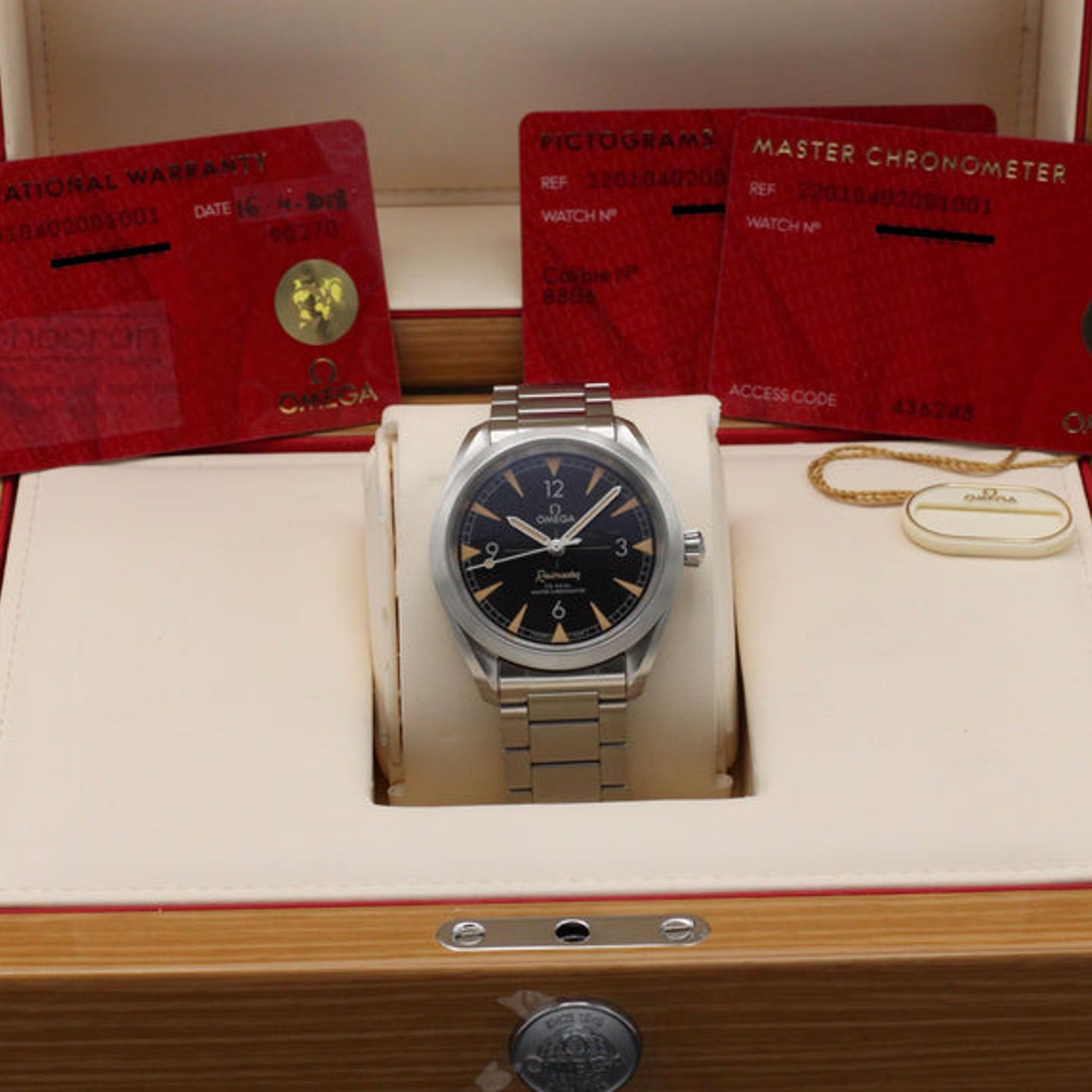 Omega Seamaster Railmaster 220.10.40.20.01.001 - (3/7)