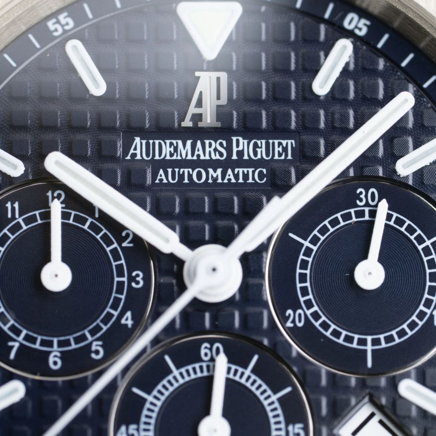 Audemars Piguet Royal Oak Chronograph 26300ST - (6/8)