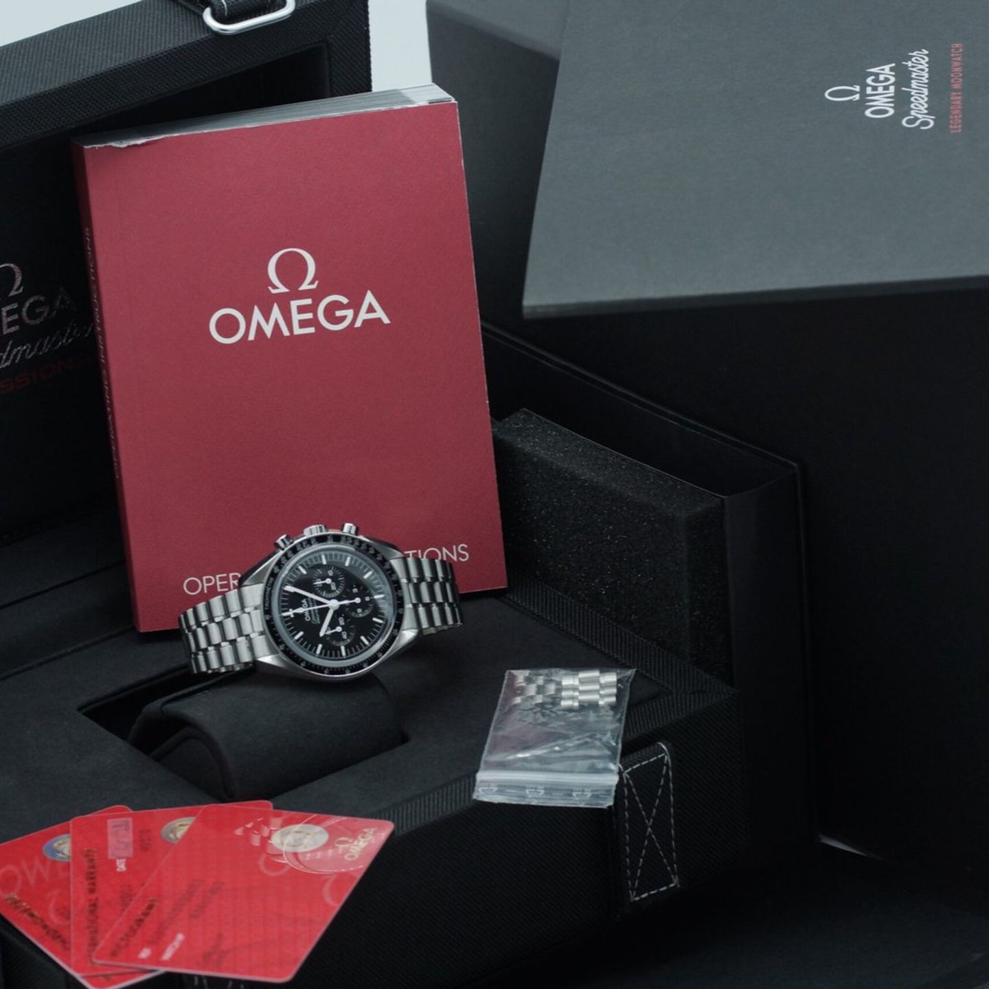 Omega Speedmaster Professional Moonwatch 310.30.42.50.01.002 - (2/8)