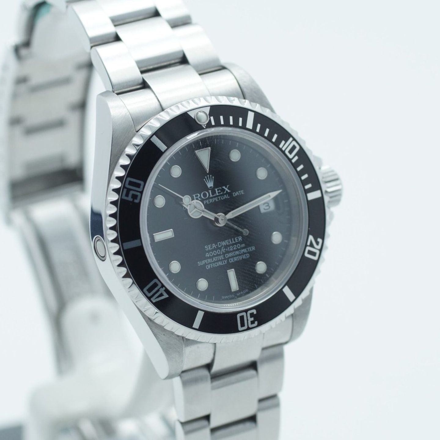 Rolex Sea-Dweller 4000 16600 (2005) - Black dial 40 mm Steel case (4/8)