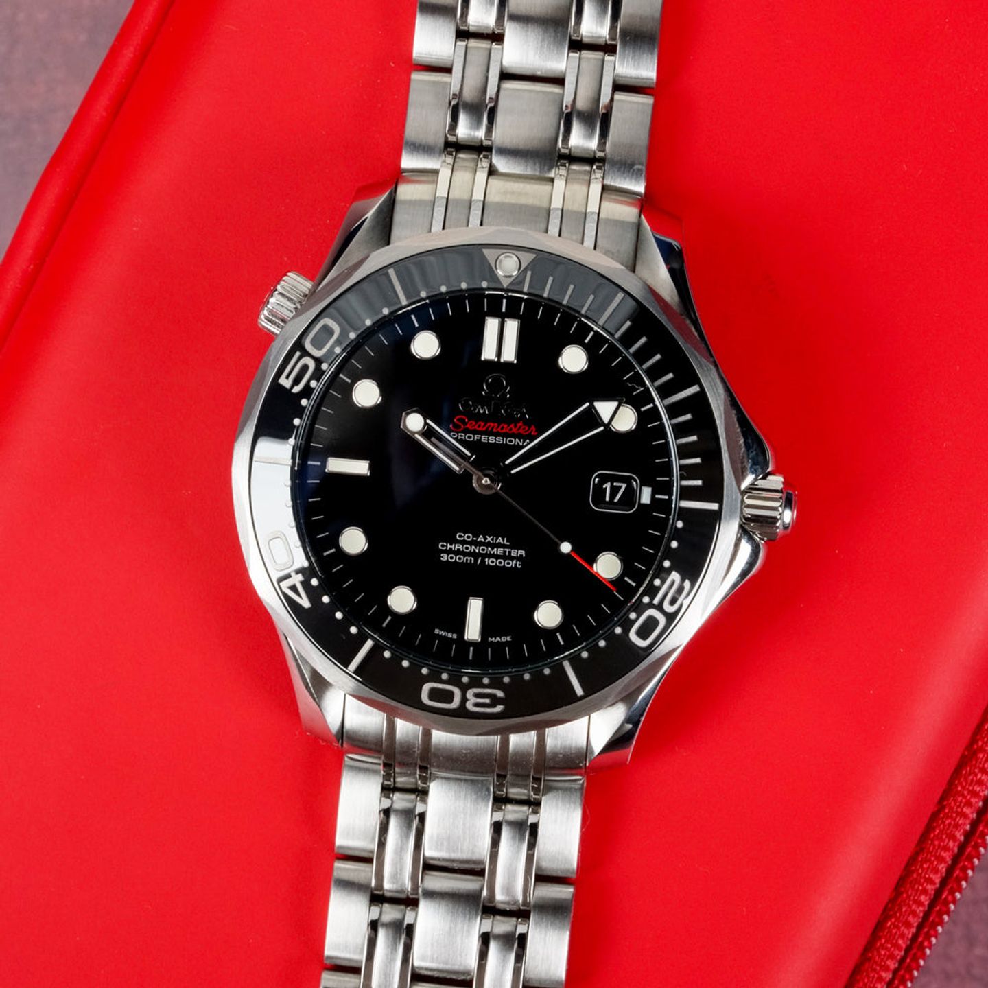 Omega Seamaster Diver 300 M 212.30.41.20.01.003 (2017) - Black dial 41 mm Steel case (1/8)