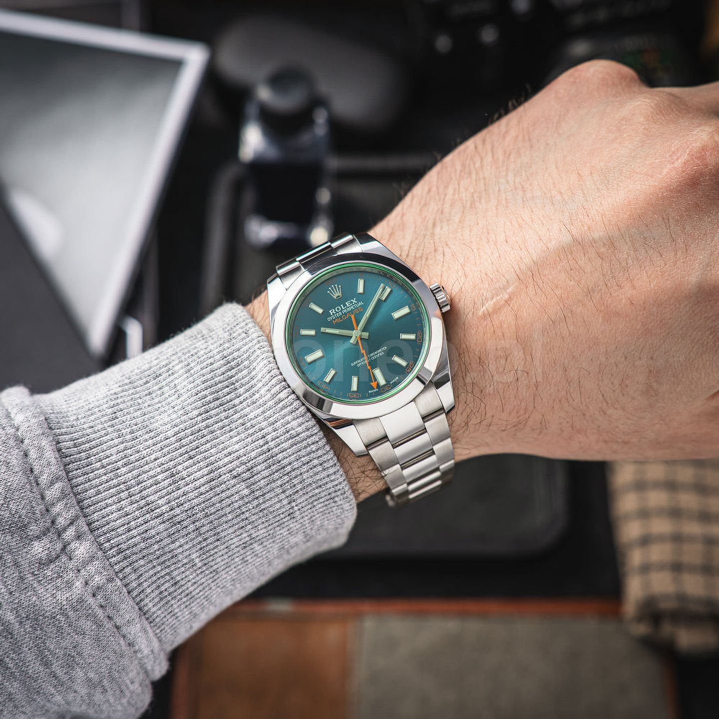Rolex Milgauss 116400GV (2021) - 40mm Staal (4/8)