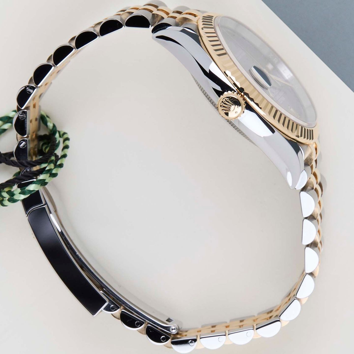 Rolex Datejust 36 126233 (2024) - 36 mm Gold/Steel case (7/8)