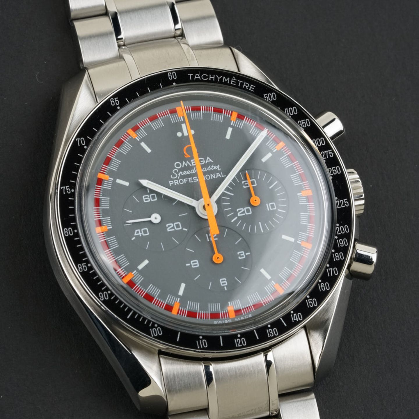 Omega Speedmaster Racing 3570.40 (2004) - Grey dial 42 mm Steel case (2/8)