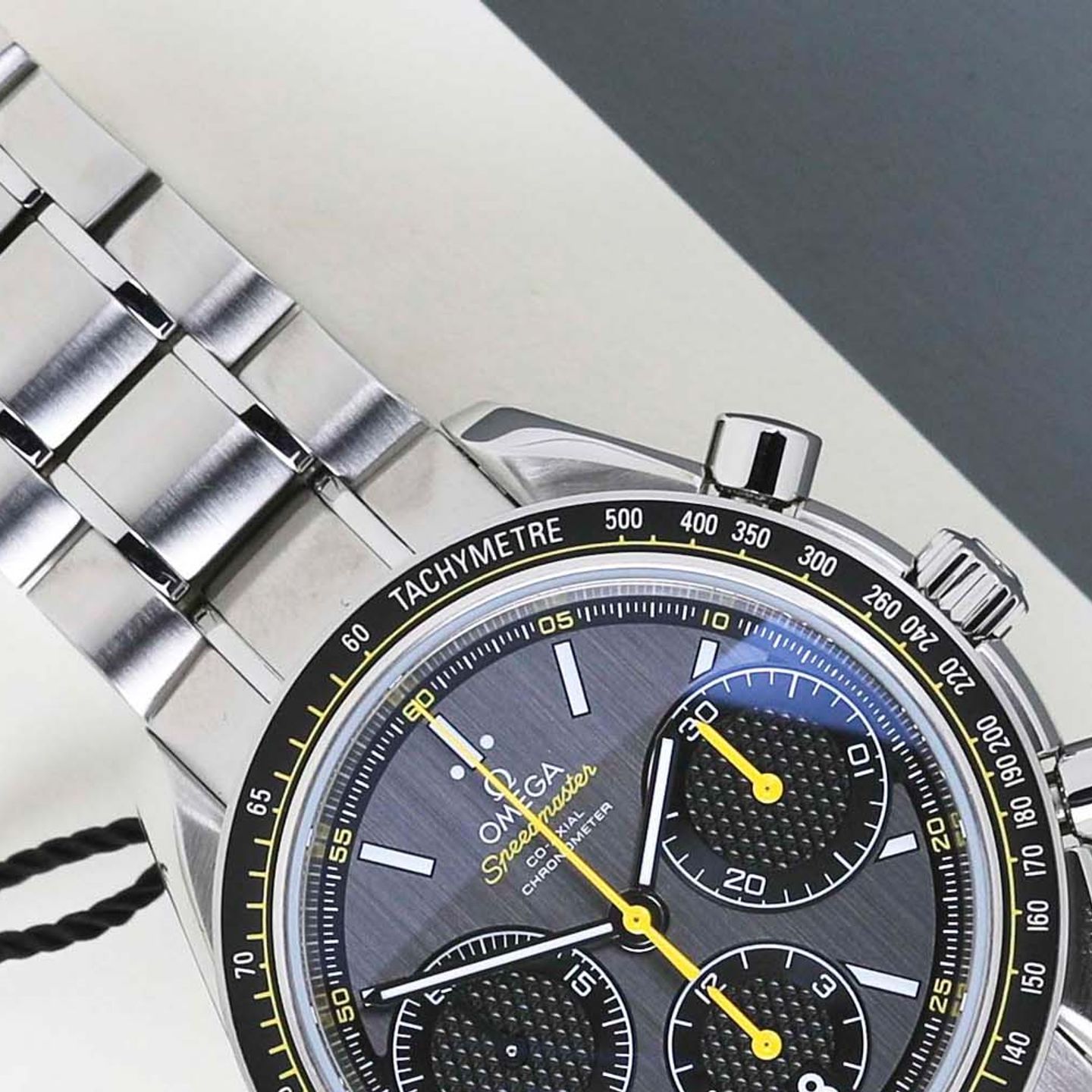 Omega Speedmaster Racing 326.30.40.50.06.001 (2021) - Grey dial 40 mm Steel case (3/8)