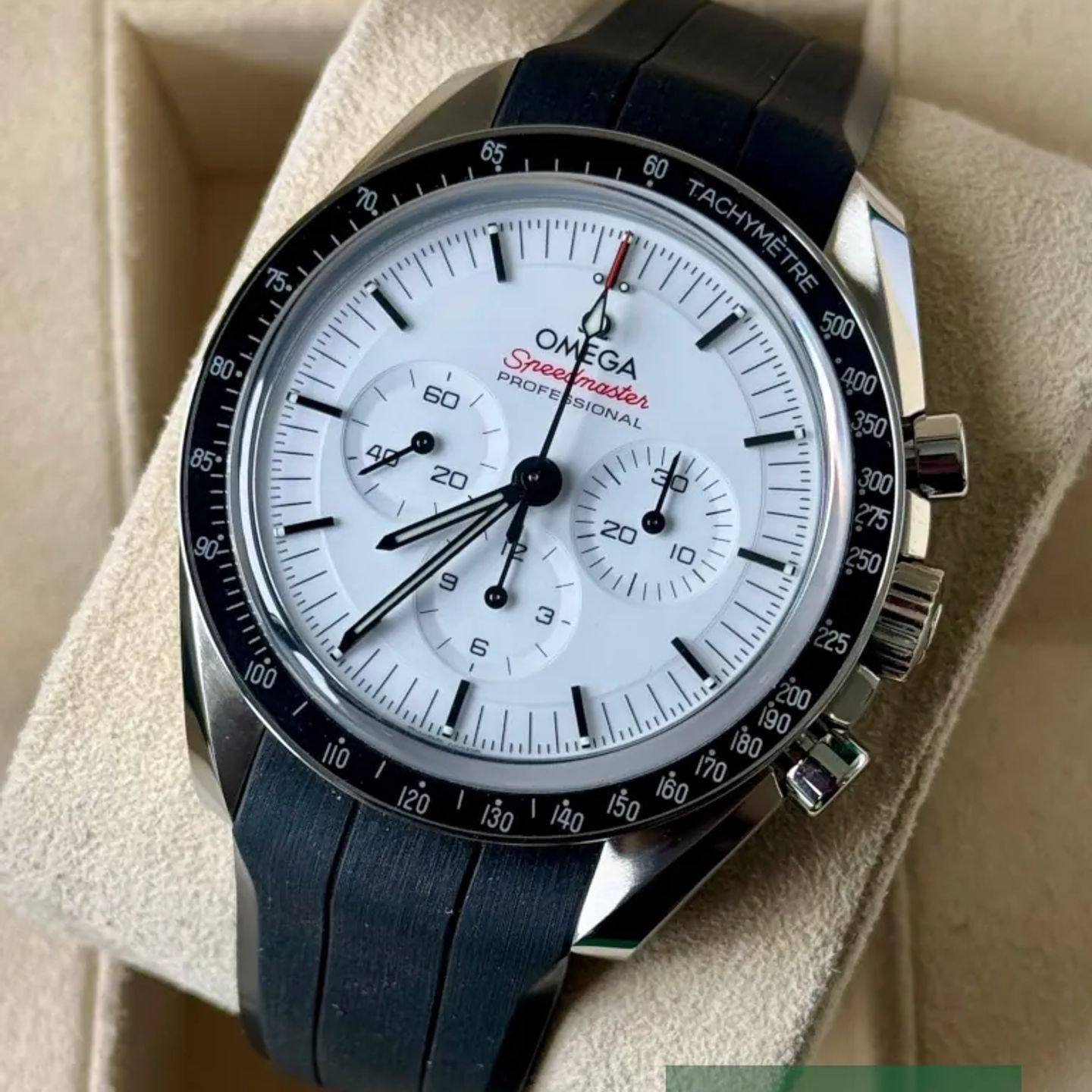 Omega Speedmaster Professional Moonwatch 310.32.42.50.04.001 - (3/7)