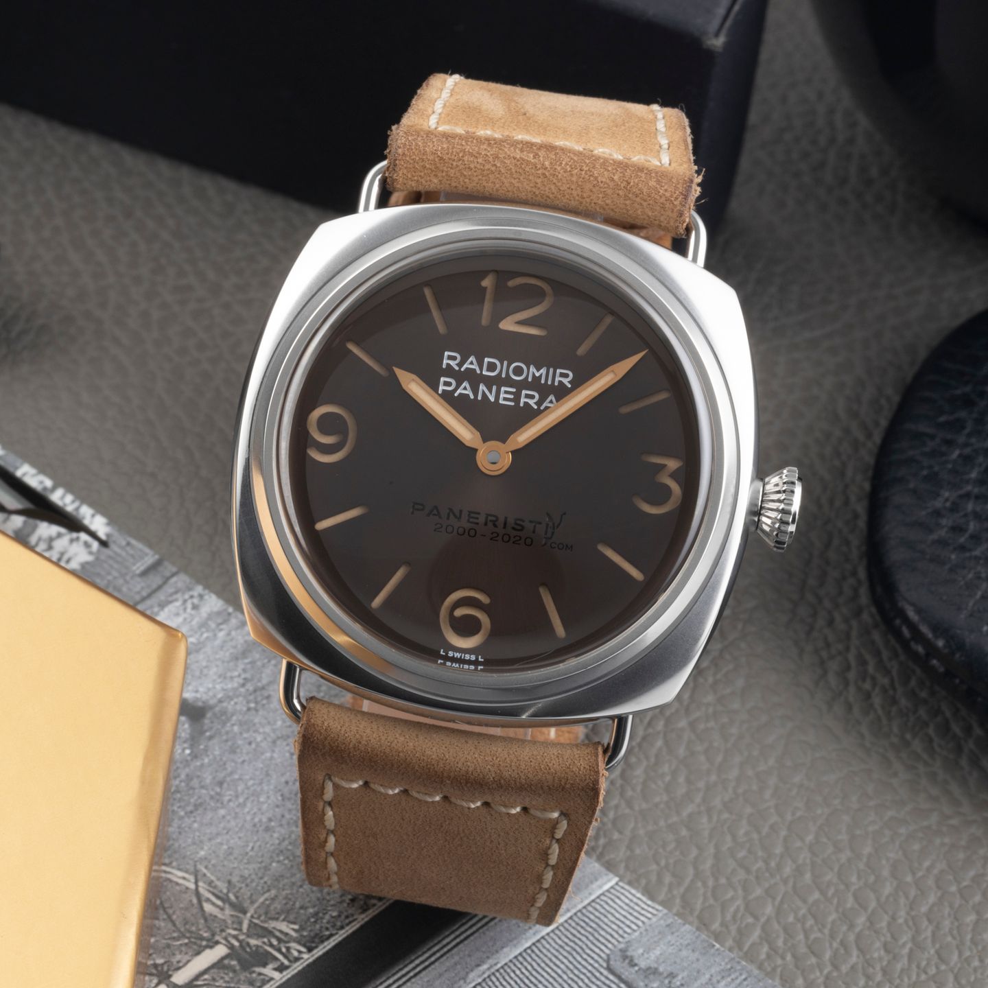 Panerai Radiomir PAM02020 - (1/8)