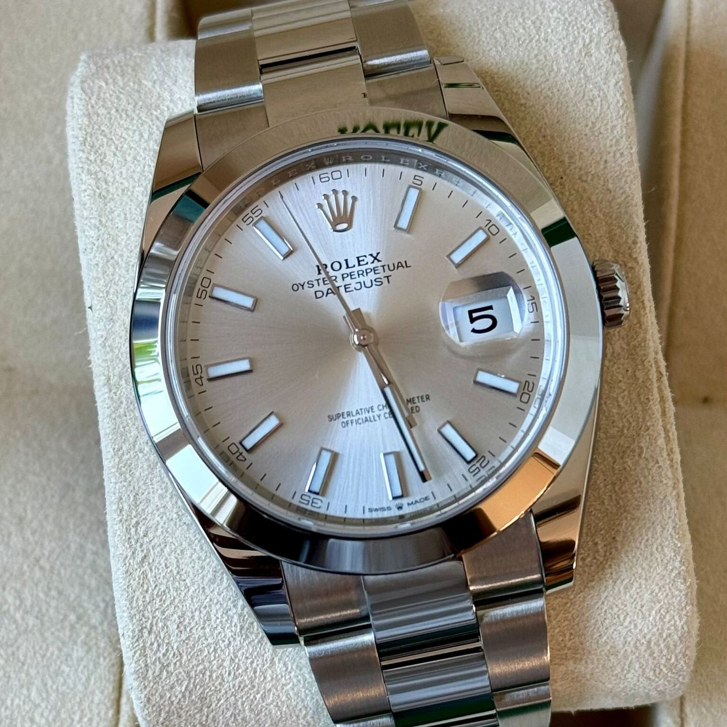 Rolex Datejust 41 126300 (2024) - Silver dial 41 mm Steel case (1/7)